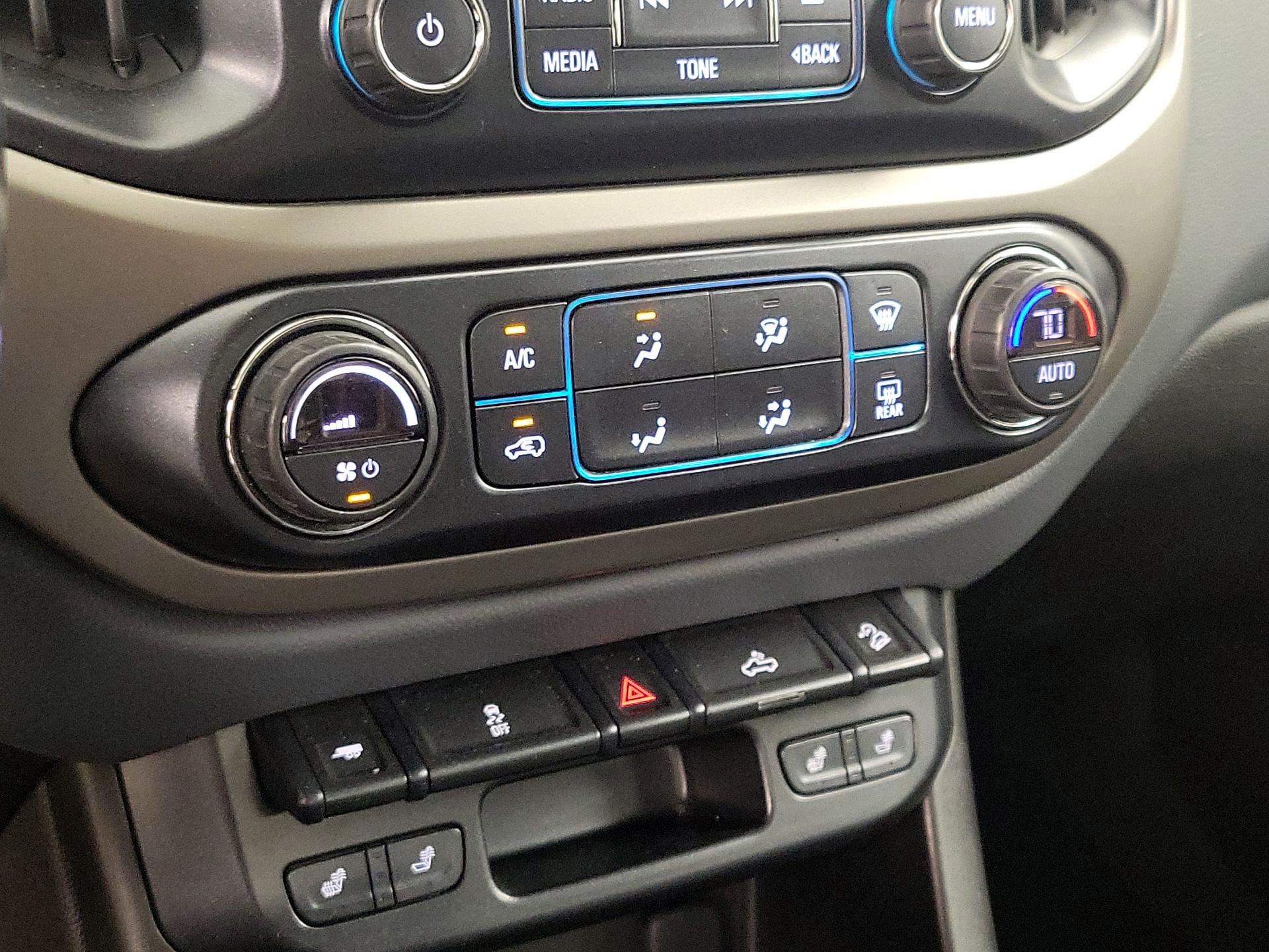 Thumbnail: 2017 Chevrolet Colorado - 16