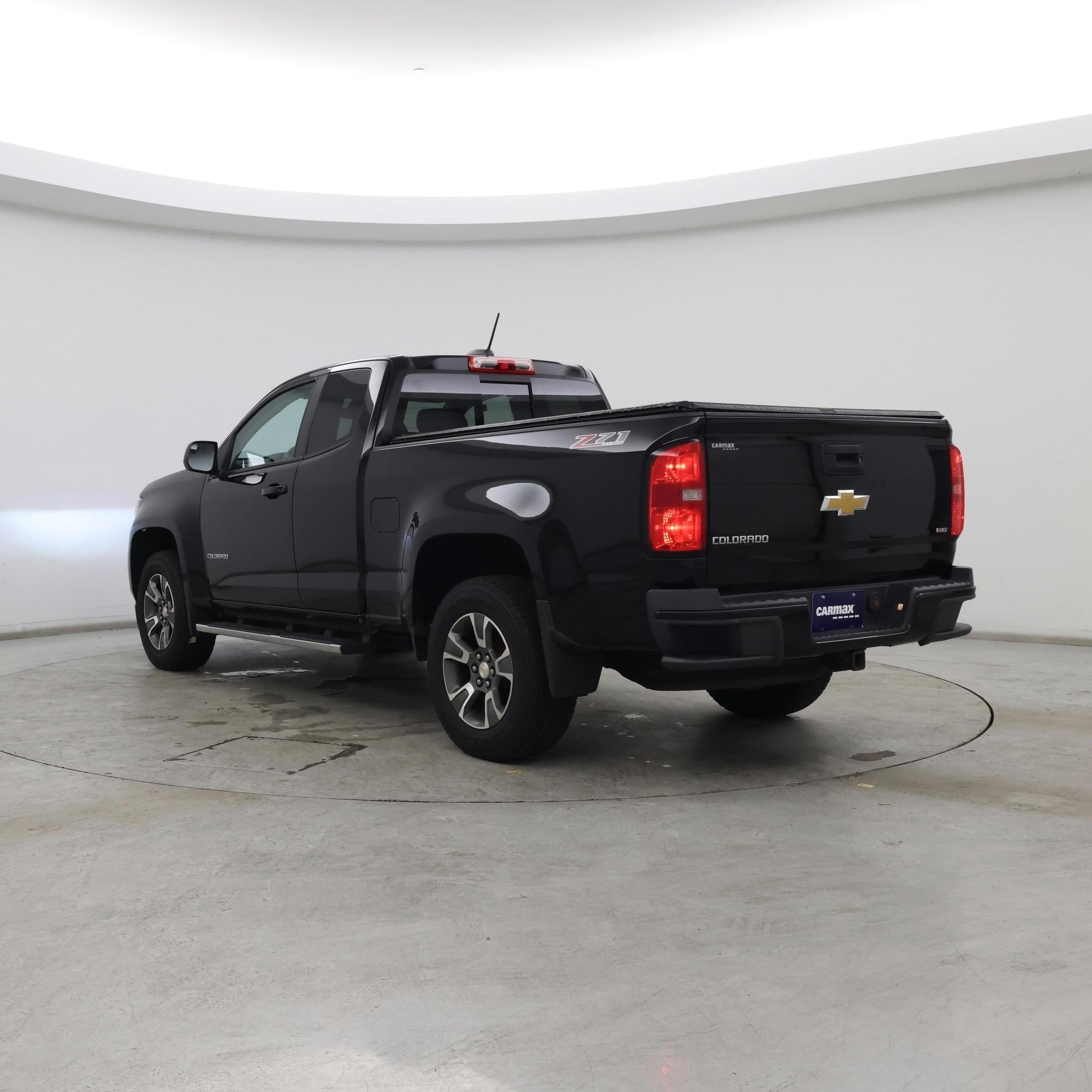 Thumbnail: 2017 Chevrolet Colorado - 2
