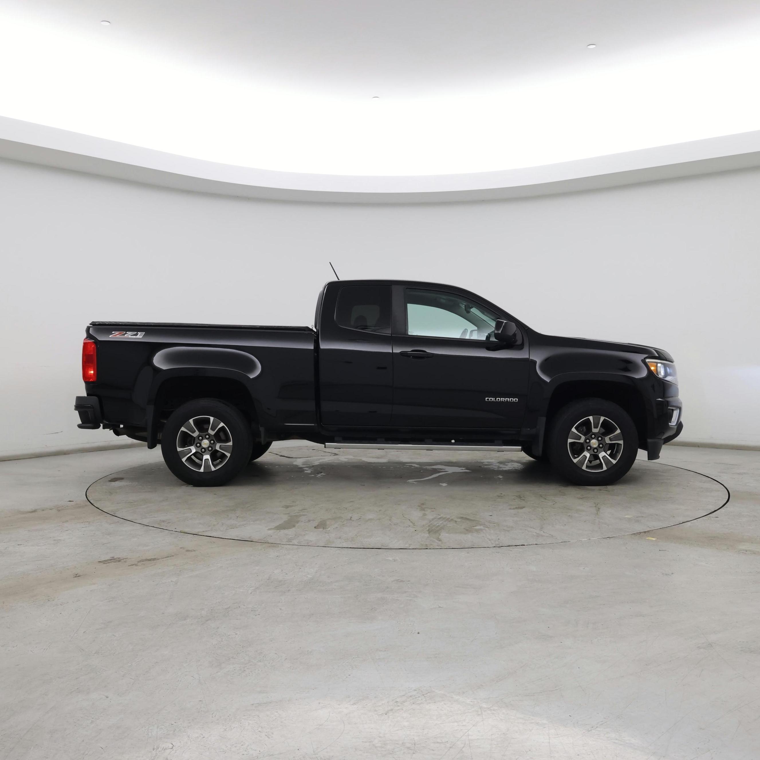 Thumbnail: 2017 Chevrolet Colorado - 7