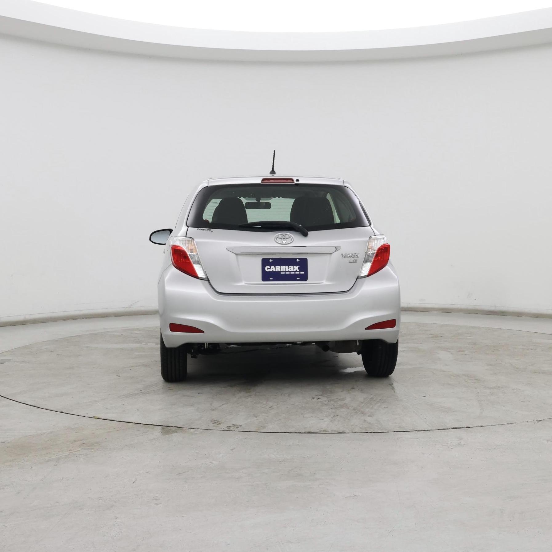 Thumbnail: 2013 Toyota Yaris - 6