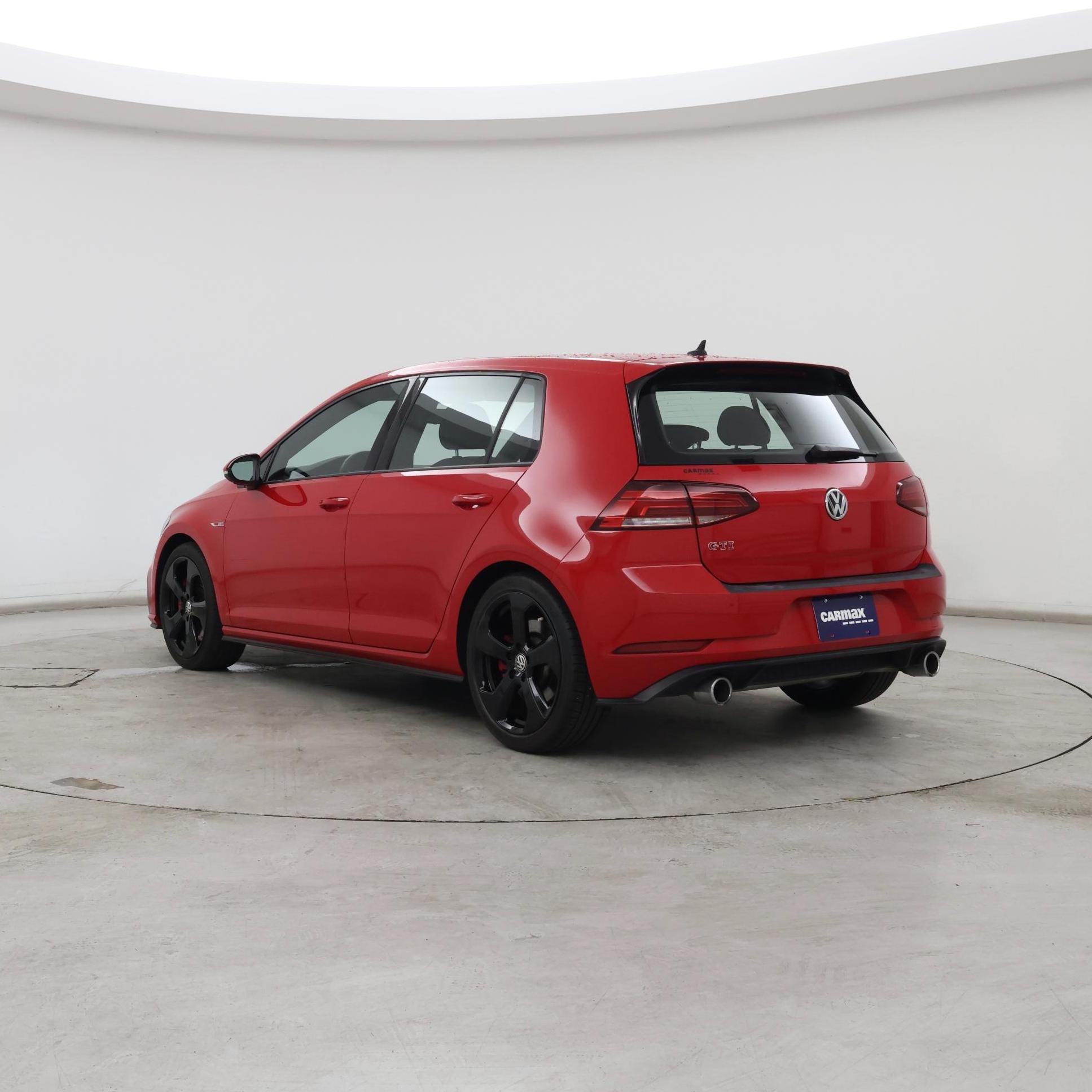 Thumbnail: 2019 Volkswagen Golf - 2