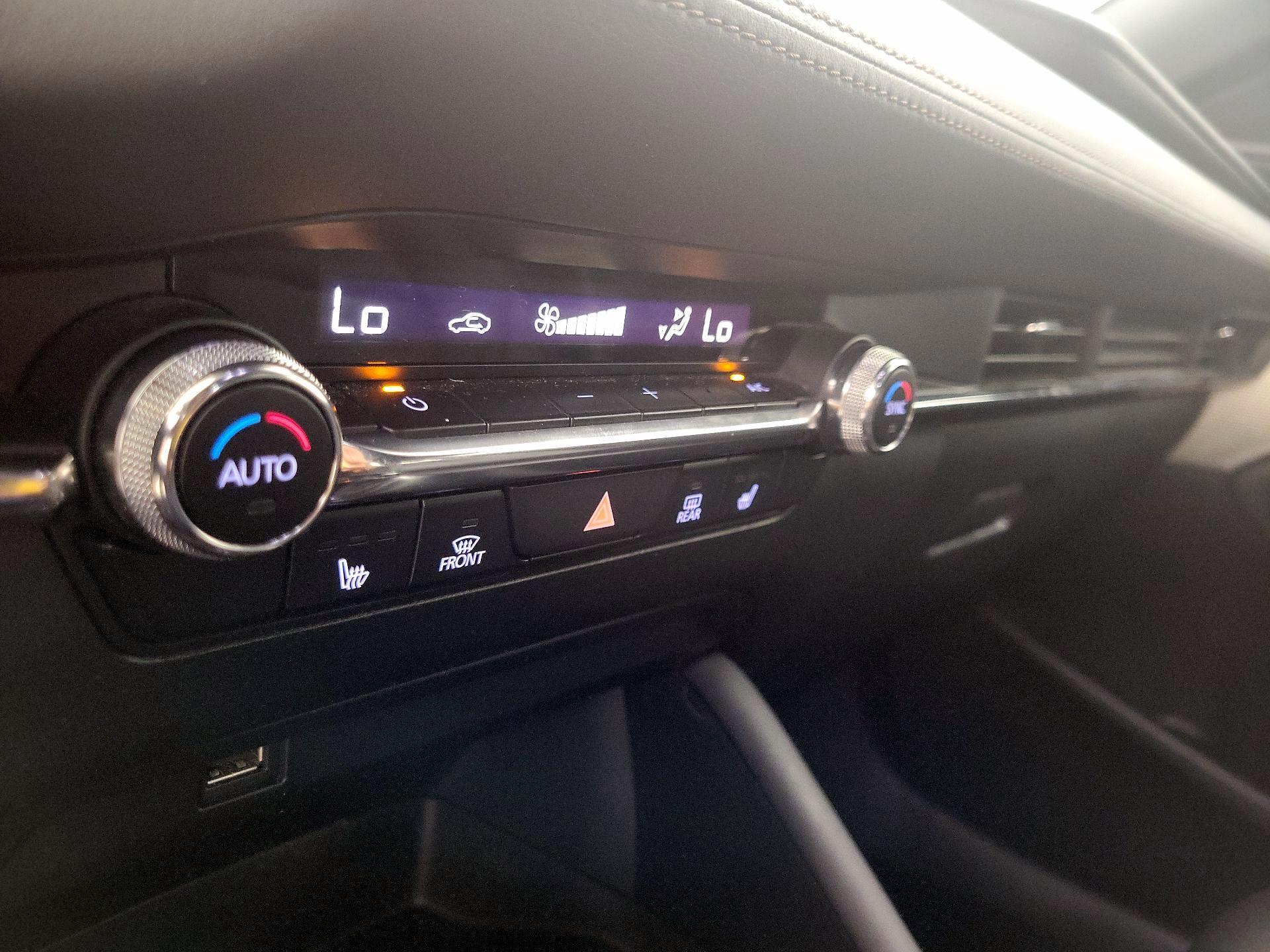 Thumbnail: 2020 Mazda Mazda3 - 16