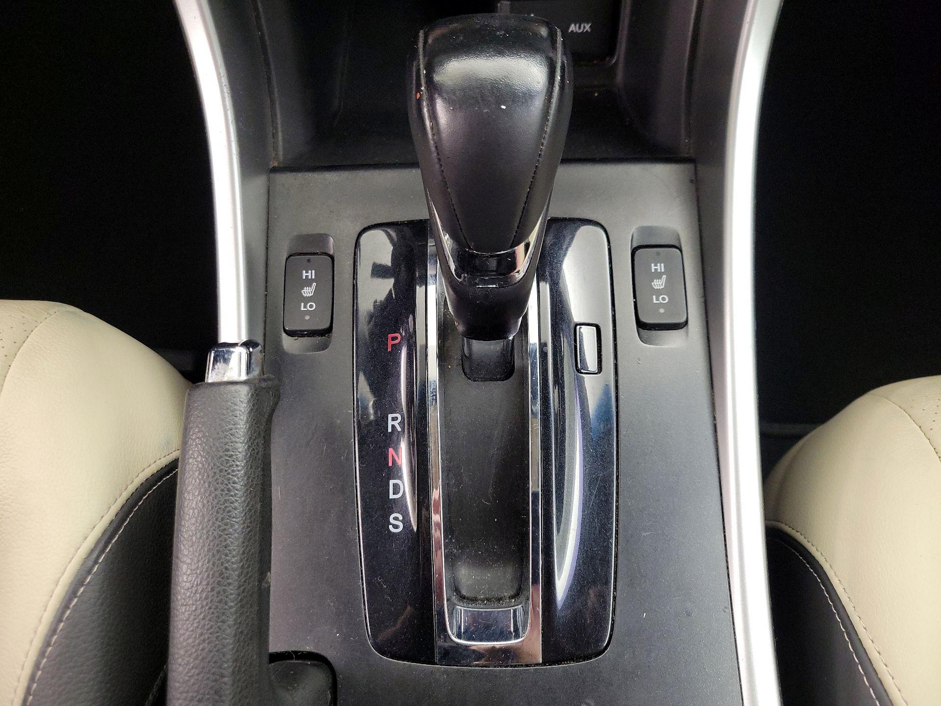 Thumbnail: 2013 Honda Accord - 17