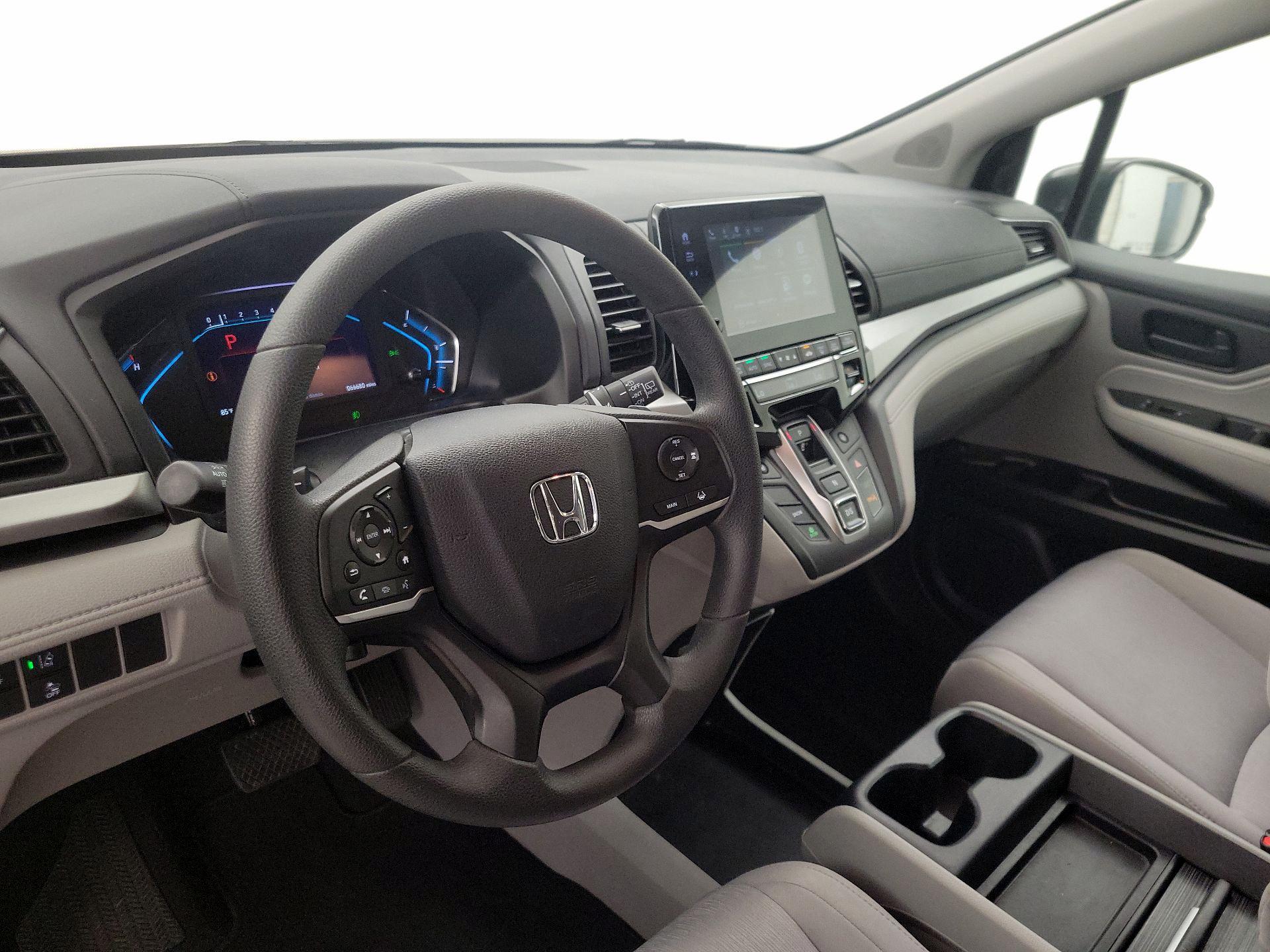 Thumbnail: 2019 Honda Odyssey - 9
