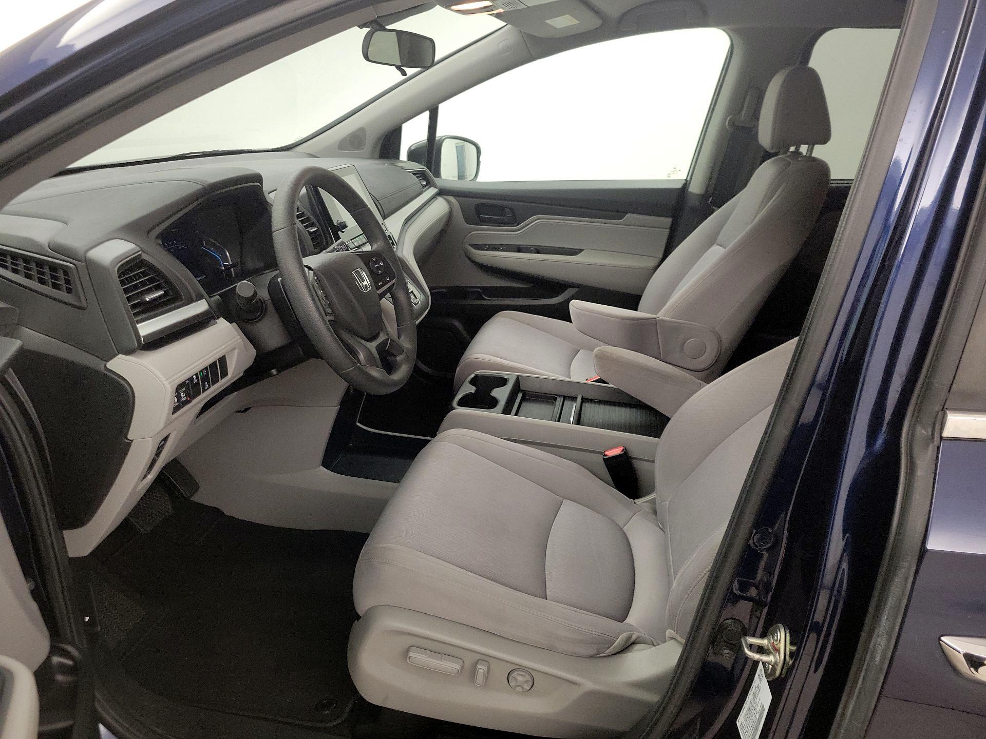 Thumbnail: 2019 Honda Odyssey - 11