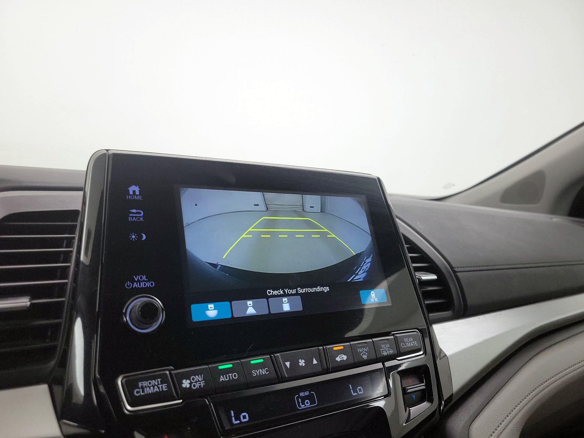 Thumbnail: 2019 Honda Odyssey - 14