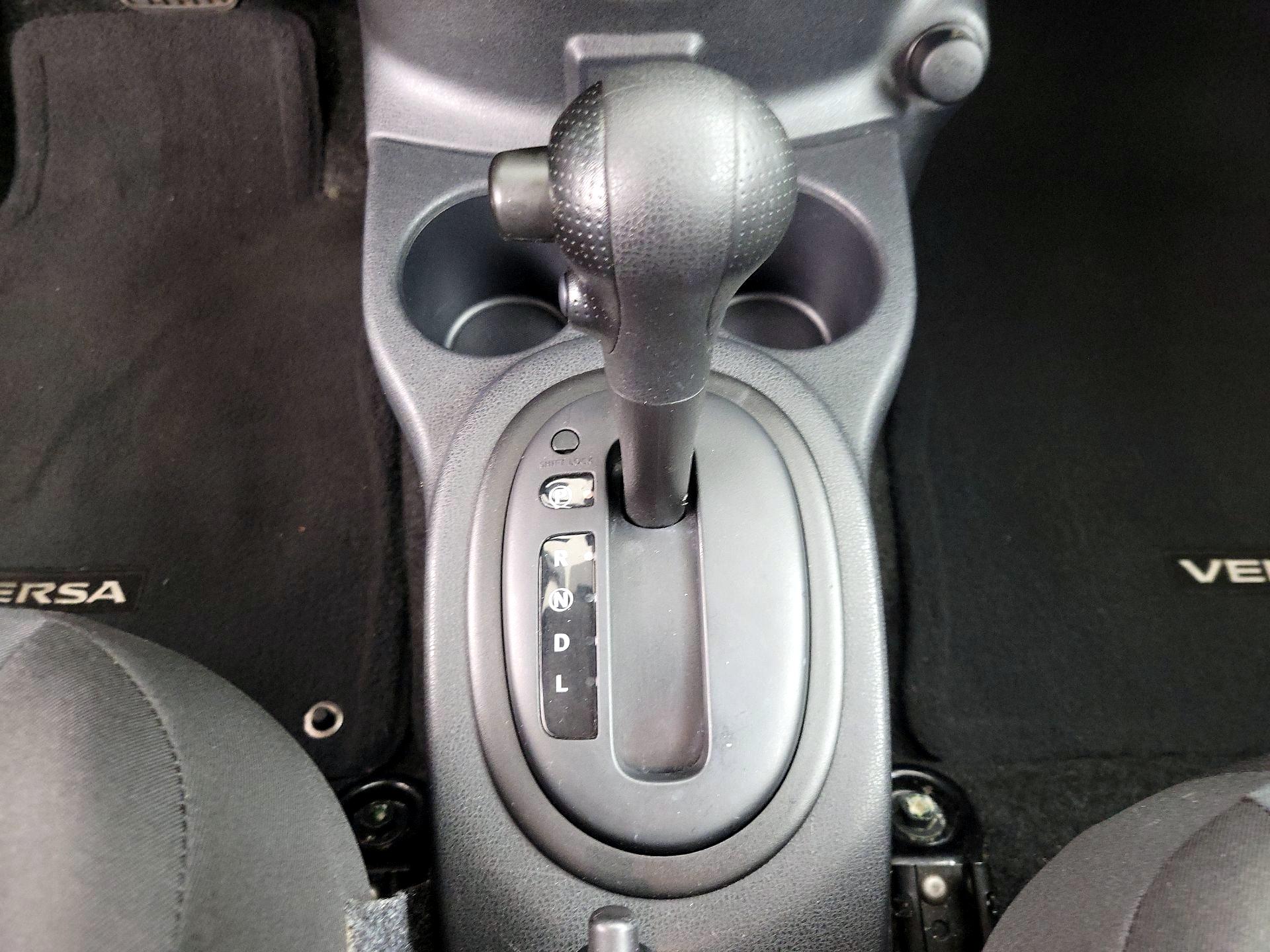 Thumbnail: 2018 Nissan Versa - 16