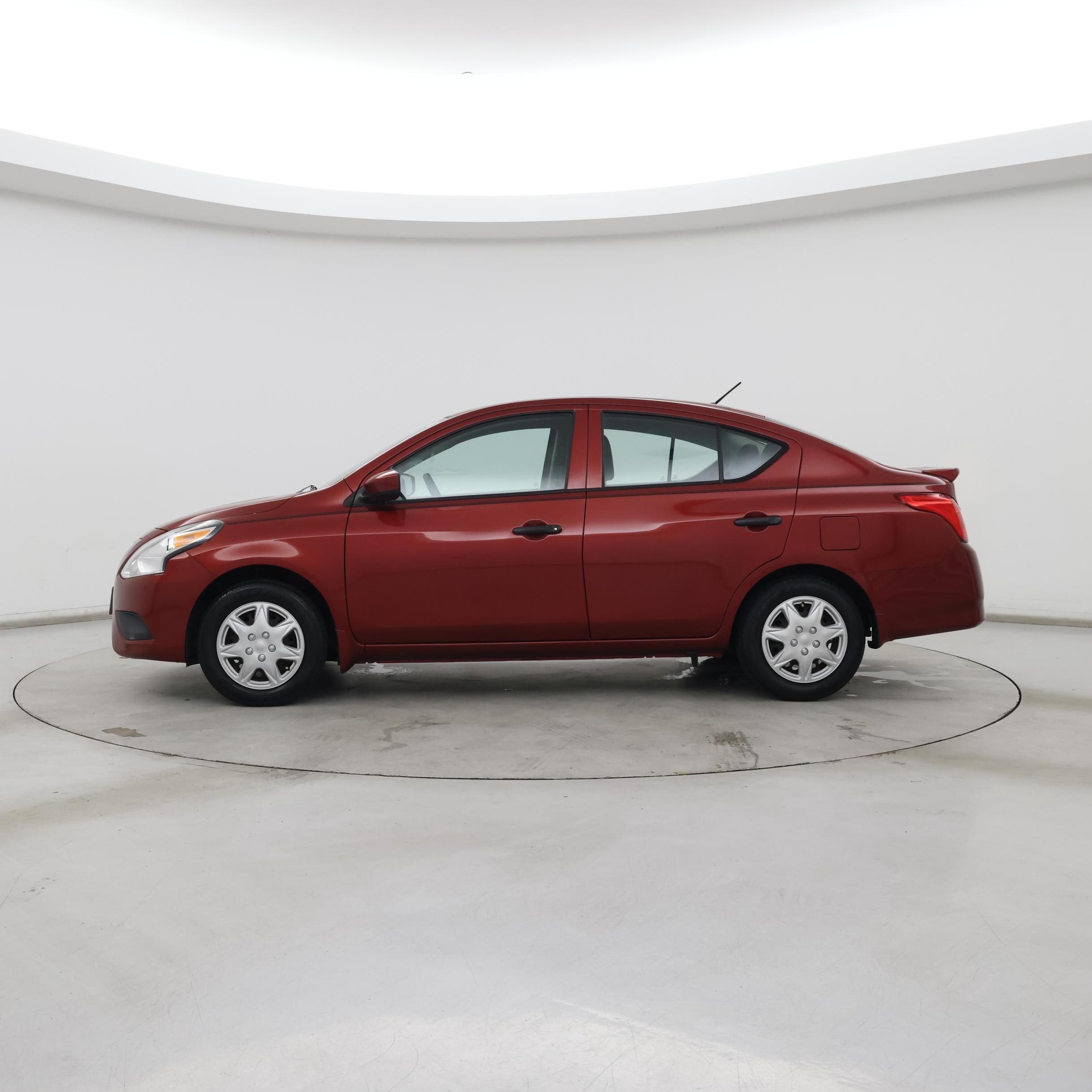 Thumbnail: 2018 Nissan Versa - 3