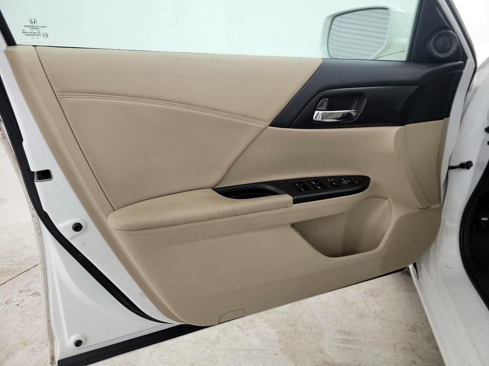 Thumbnail: 2014 Honda Accord - 12