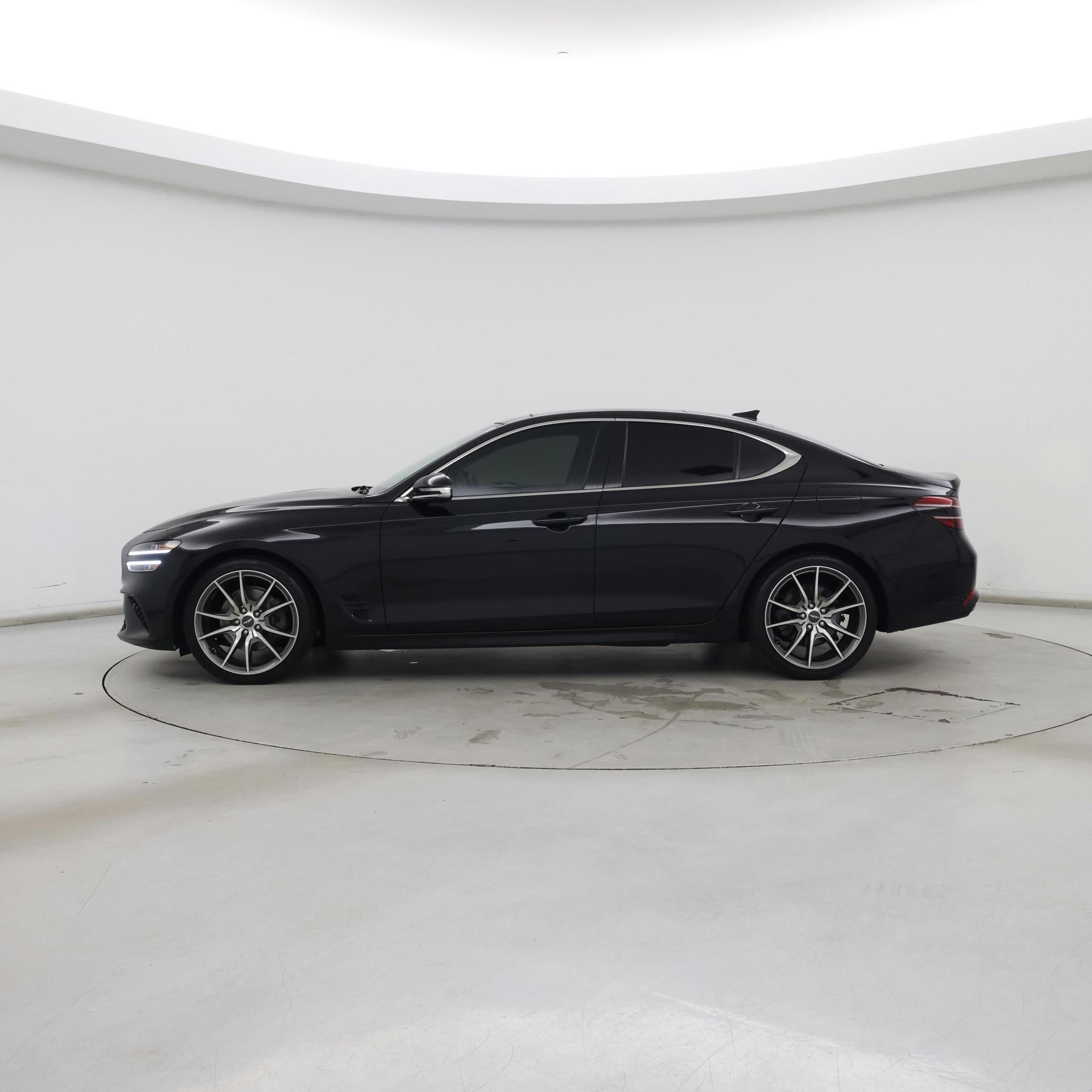 Thumbnail: 2022 Genesis G70 - 3