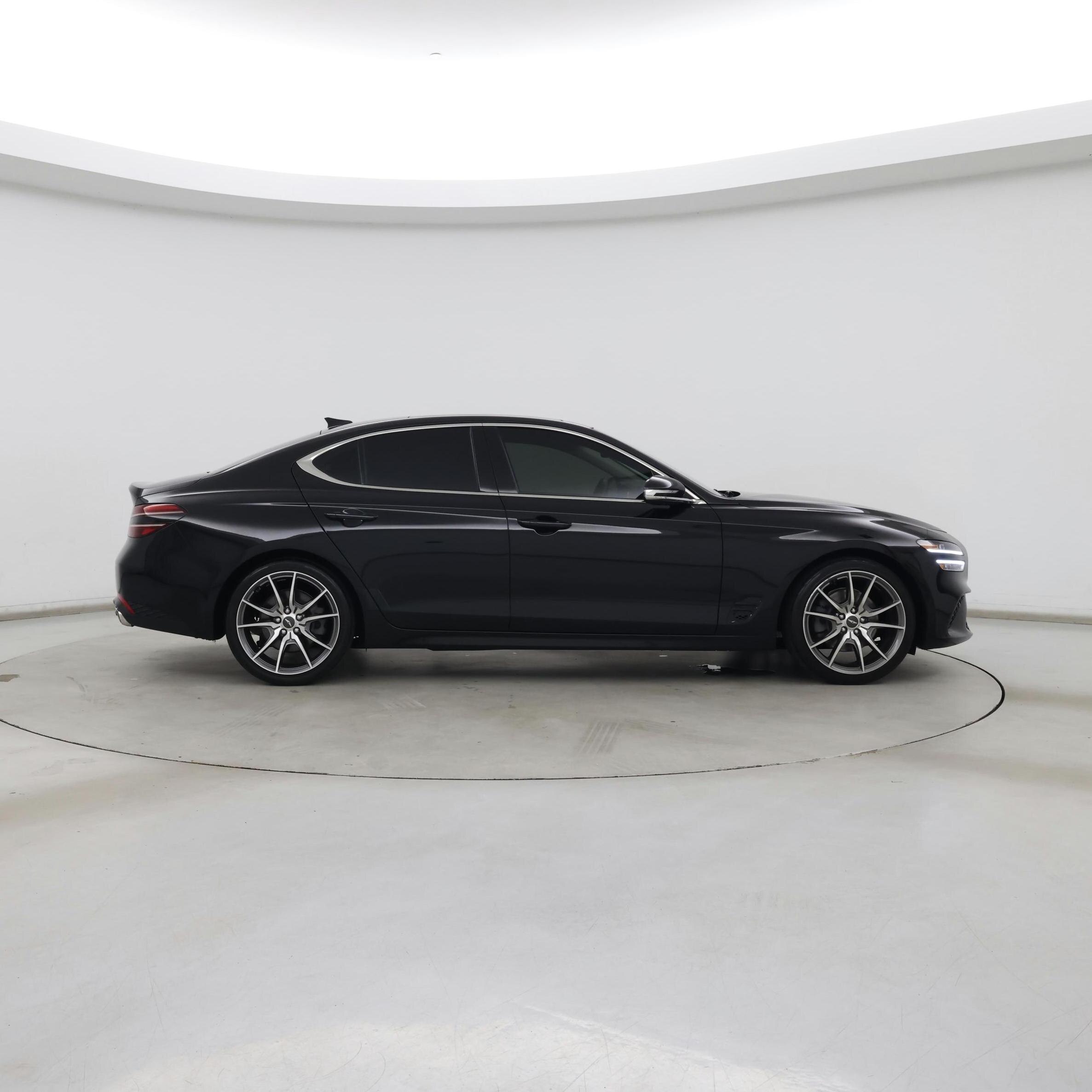Thumbnail: 2022 Genesis G70 - 7