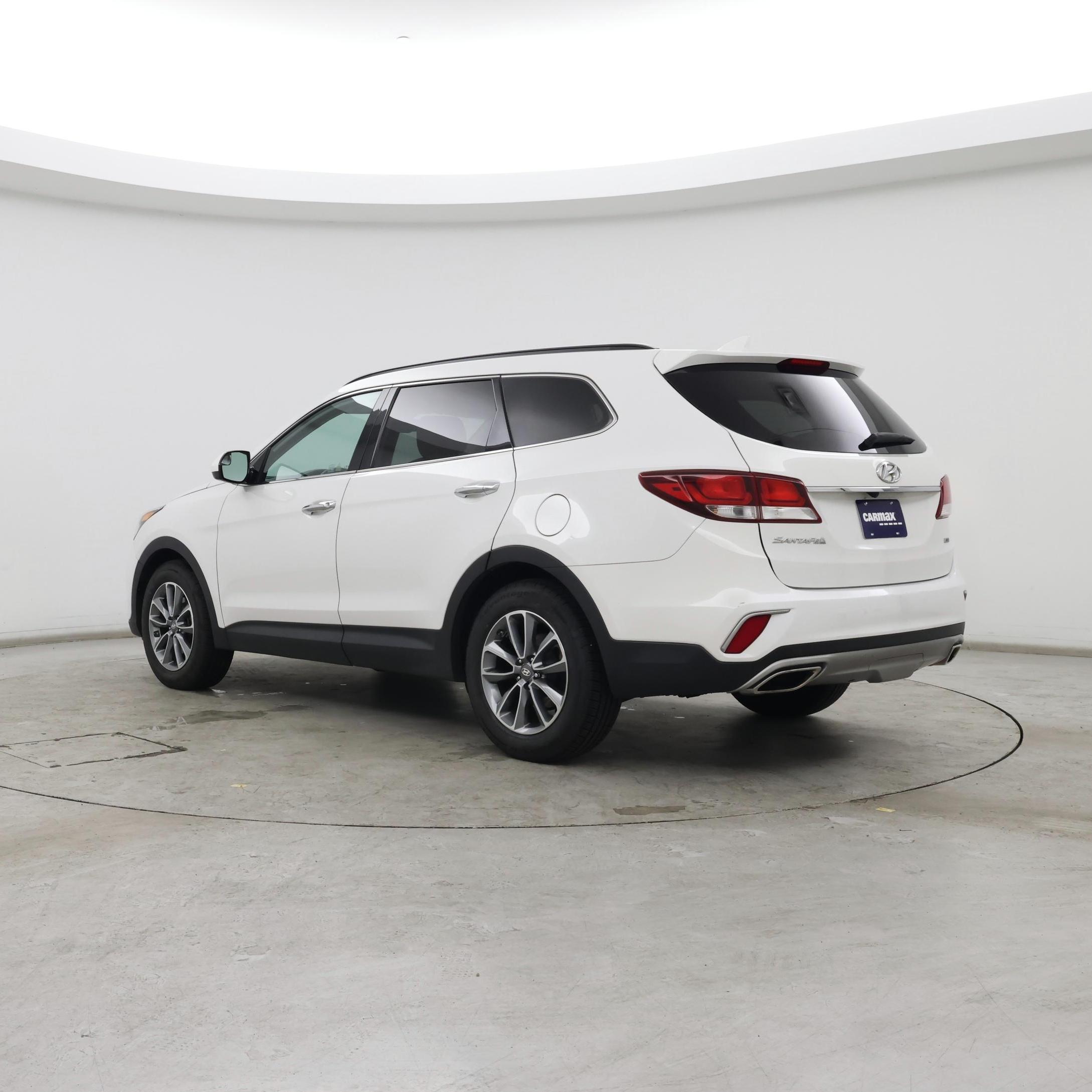 Thumbnail: 2017 Hyundai Santa Fe - 2