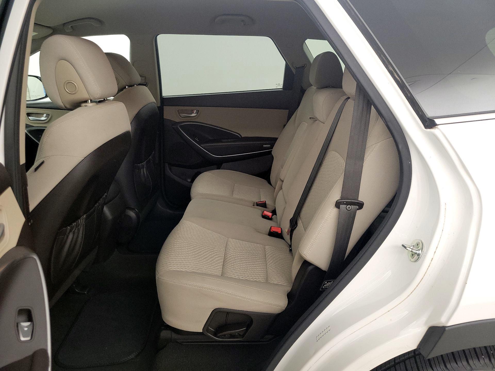 Thumbnail: 2017 Hyundai Santa Fe - 19