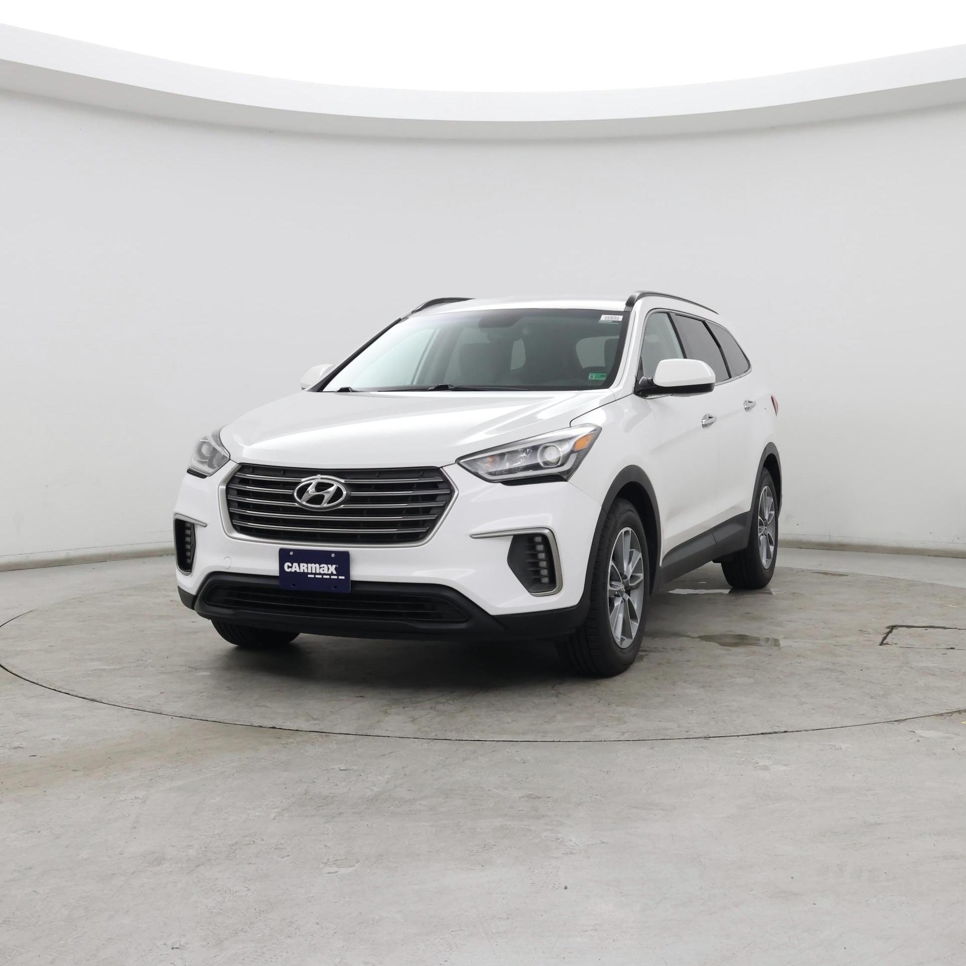 Thumbnail: 2017 Hyundai Santa Fe - 4