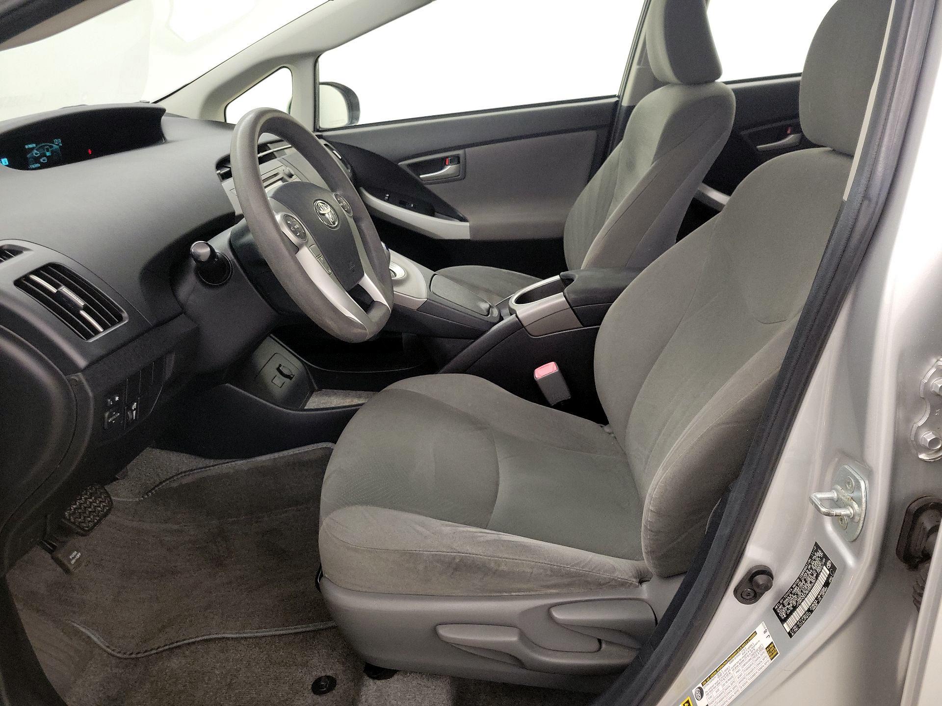 Thumbnail: 2013 Toyota Prius - 11