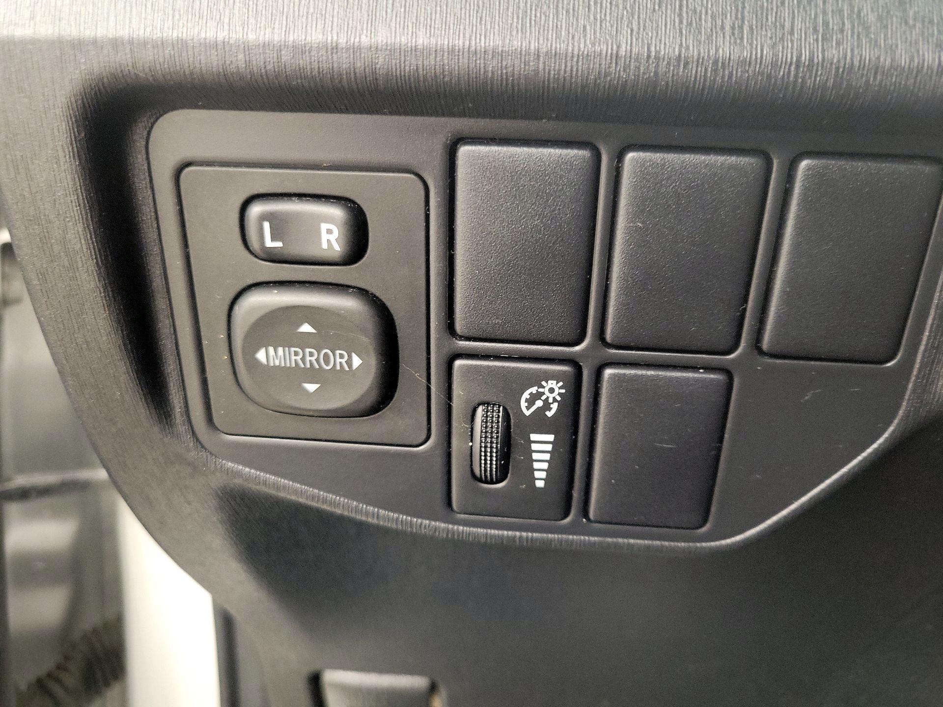 Thumbnail: 2013 Toyota Prius - 13