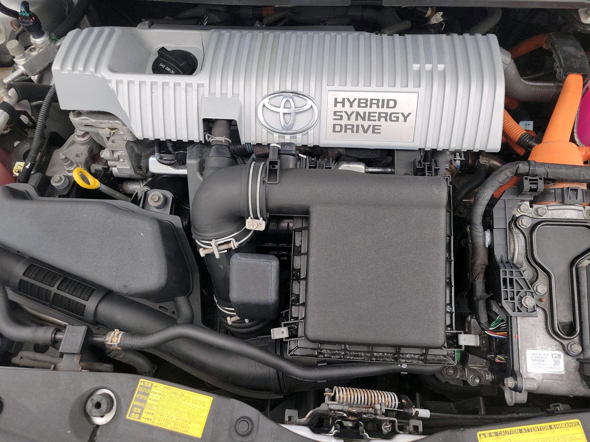 Thumbnail: 2013 Toyota Prius - 20