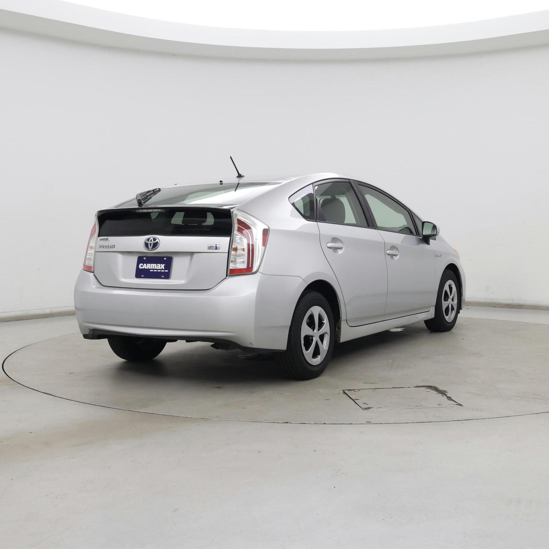 Thumbnail: 2013 Toyota Prius - 8
