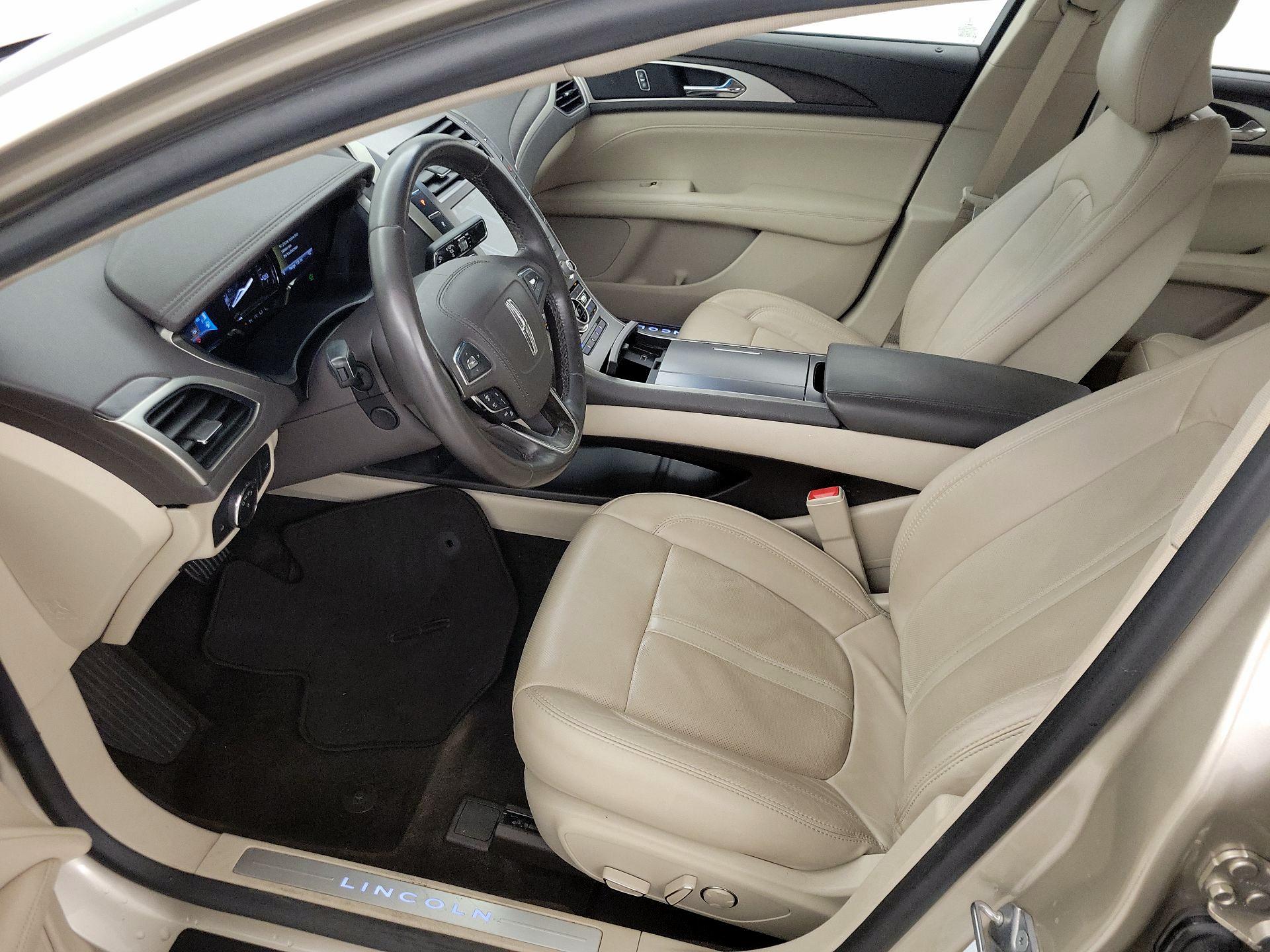Thumbnail: 2017 Lincoln MKZ - 11