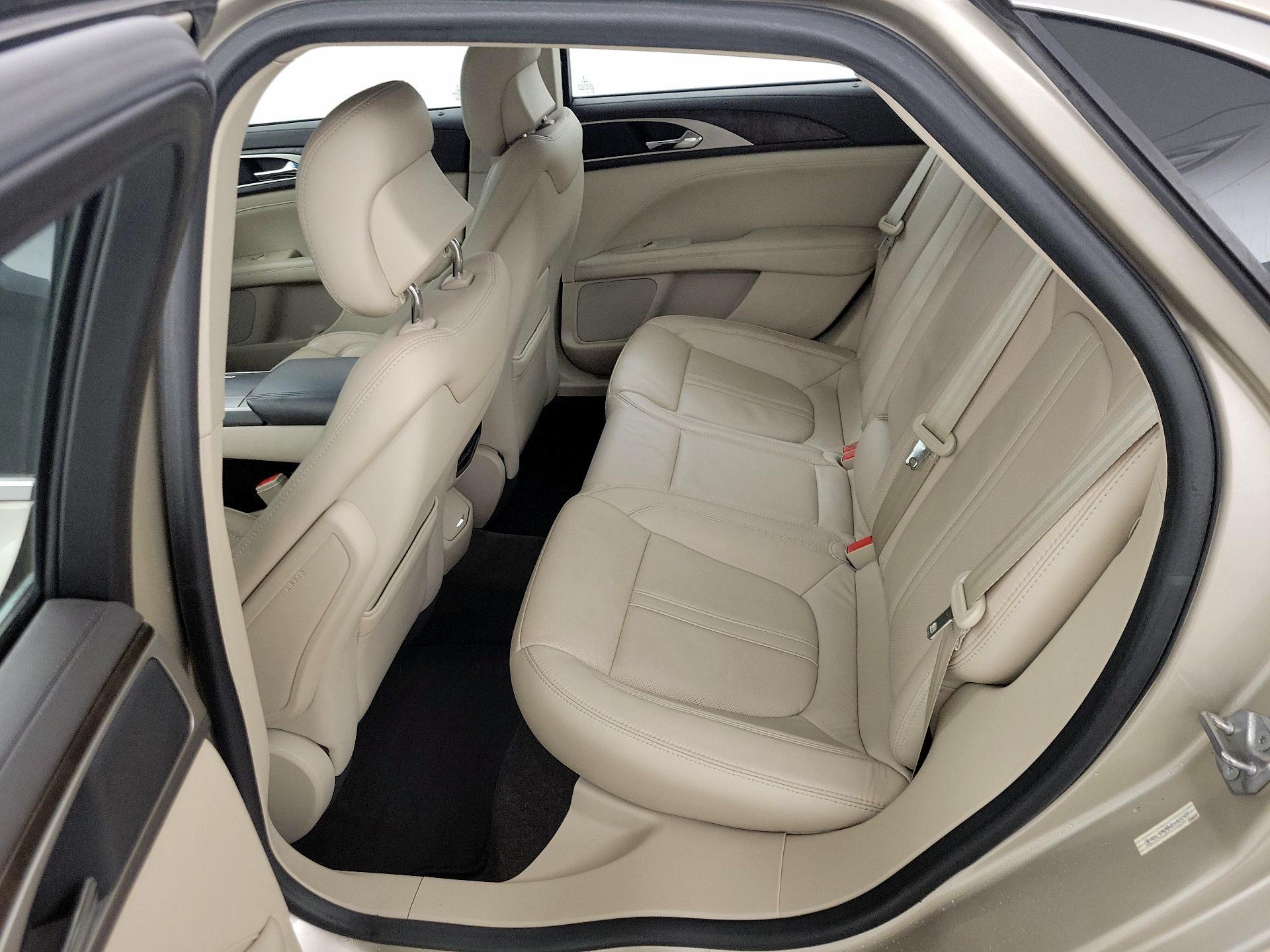 Thumbnail: 2017 Lincoln MKZ - 20