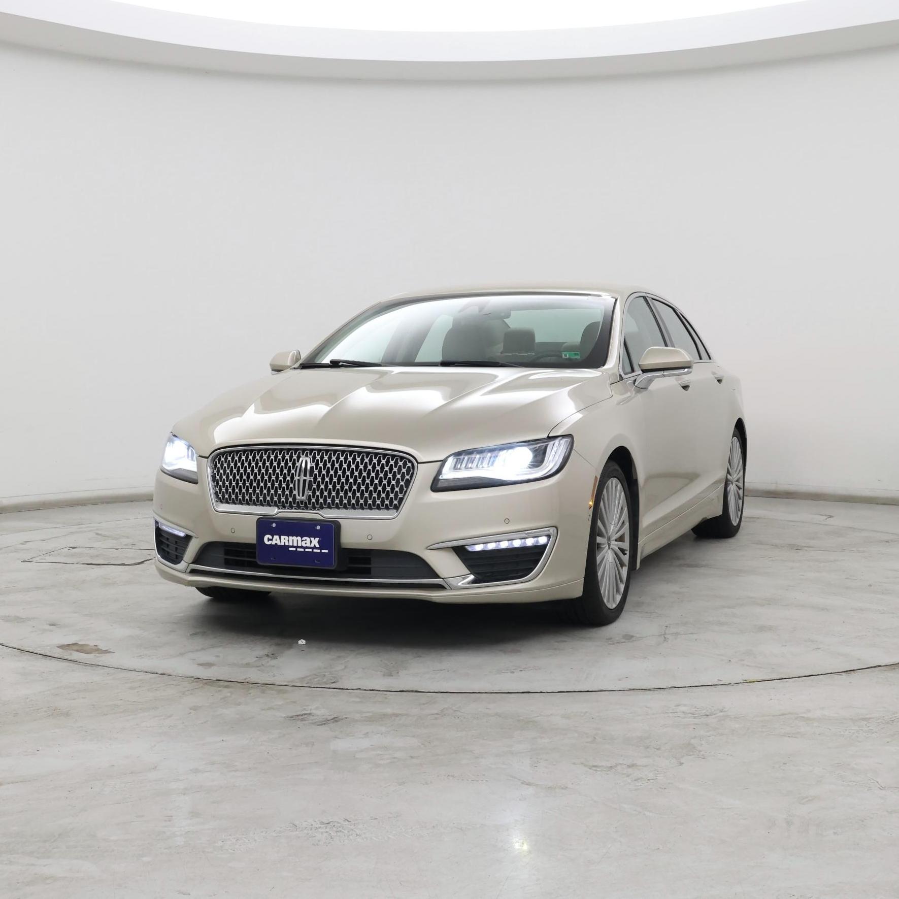 Thumbnail: 2017 Lincoln MKZ - 4