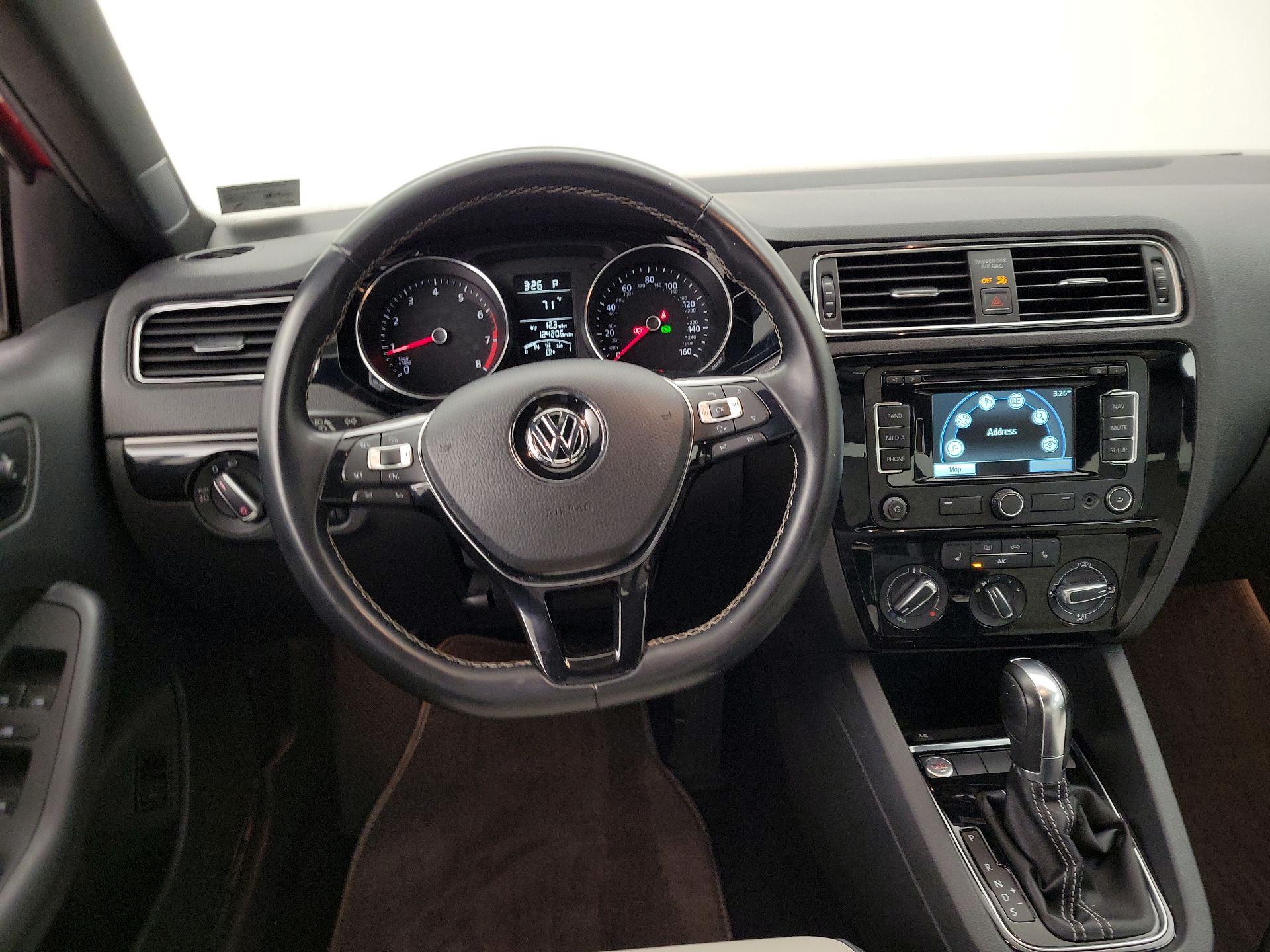 Thumbnail: 2015 Volkswagen Jetta - 10