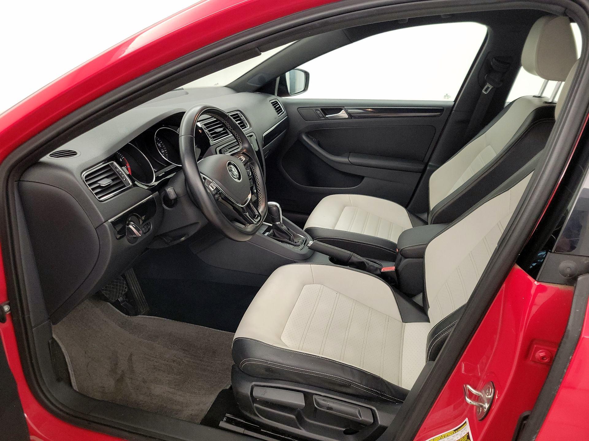 Thumbnail: 2015 Volkswagen Jetta - 11
