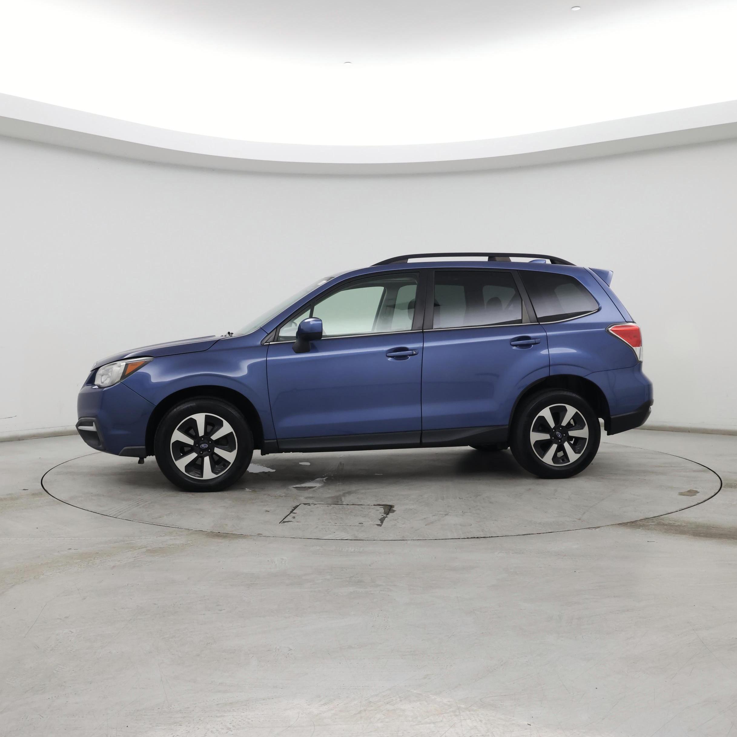 Thumbnail: 2018 Subaru Forester - 3