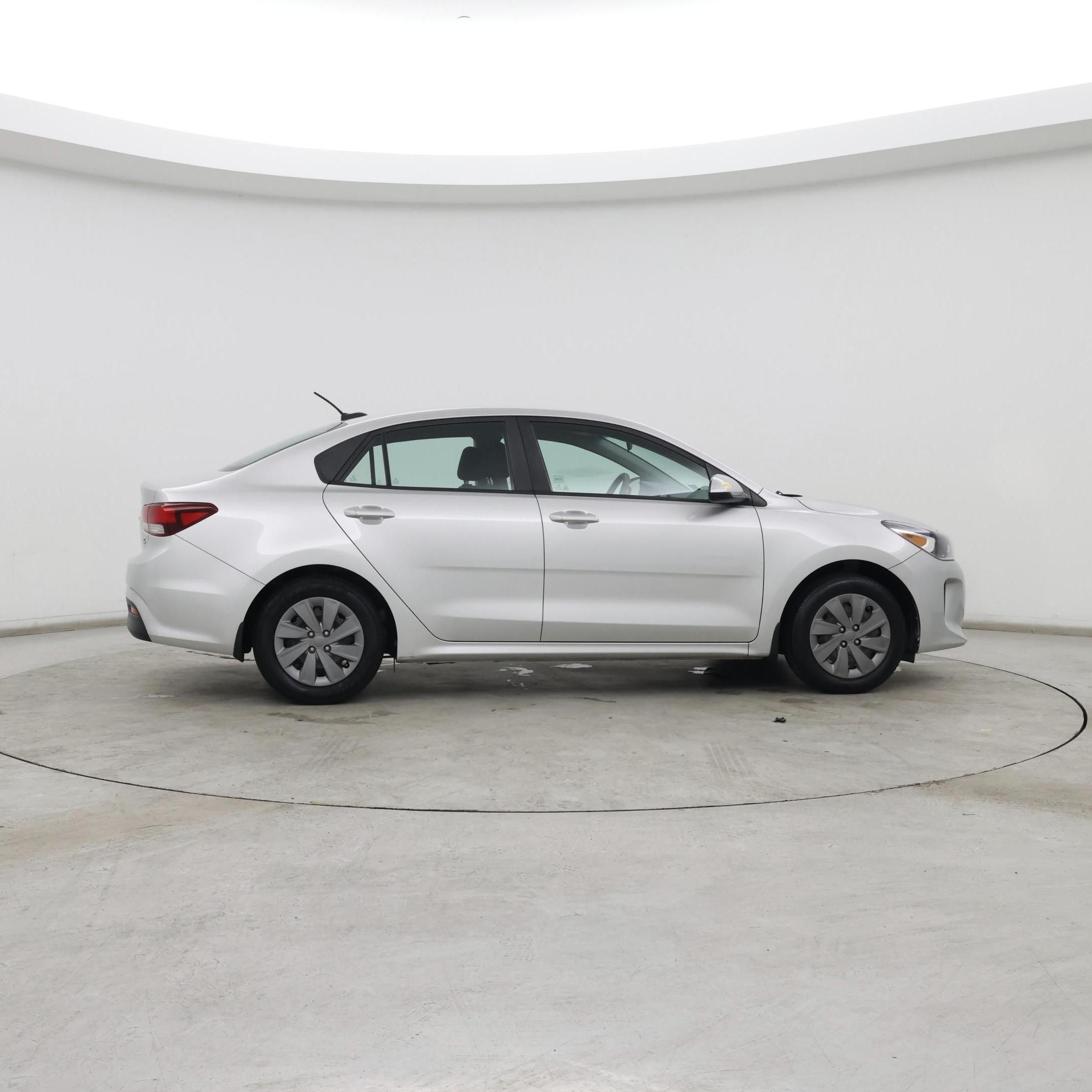 Thumbnail: 2019 Kia Rio - 7