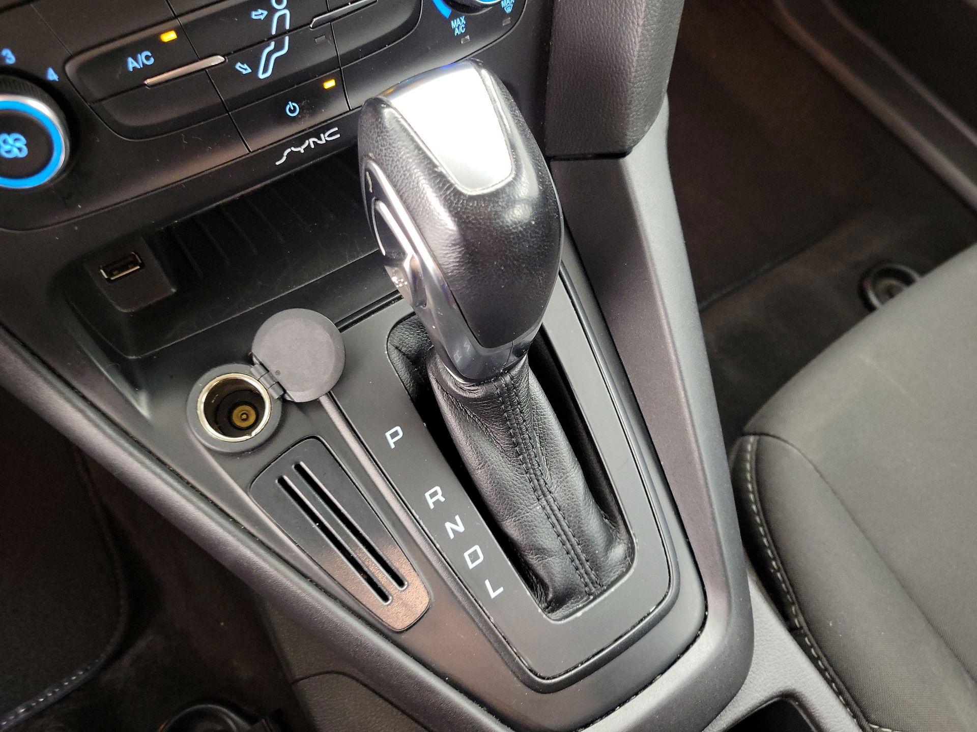 Thumbnail: 2016 Ford Focus - 17