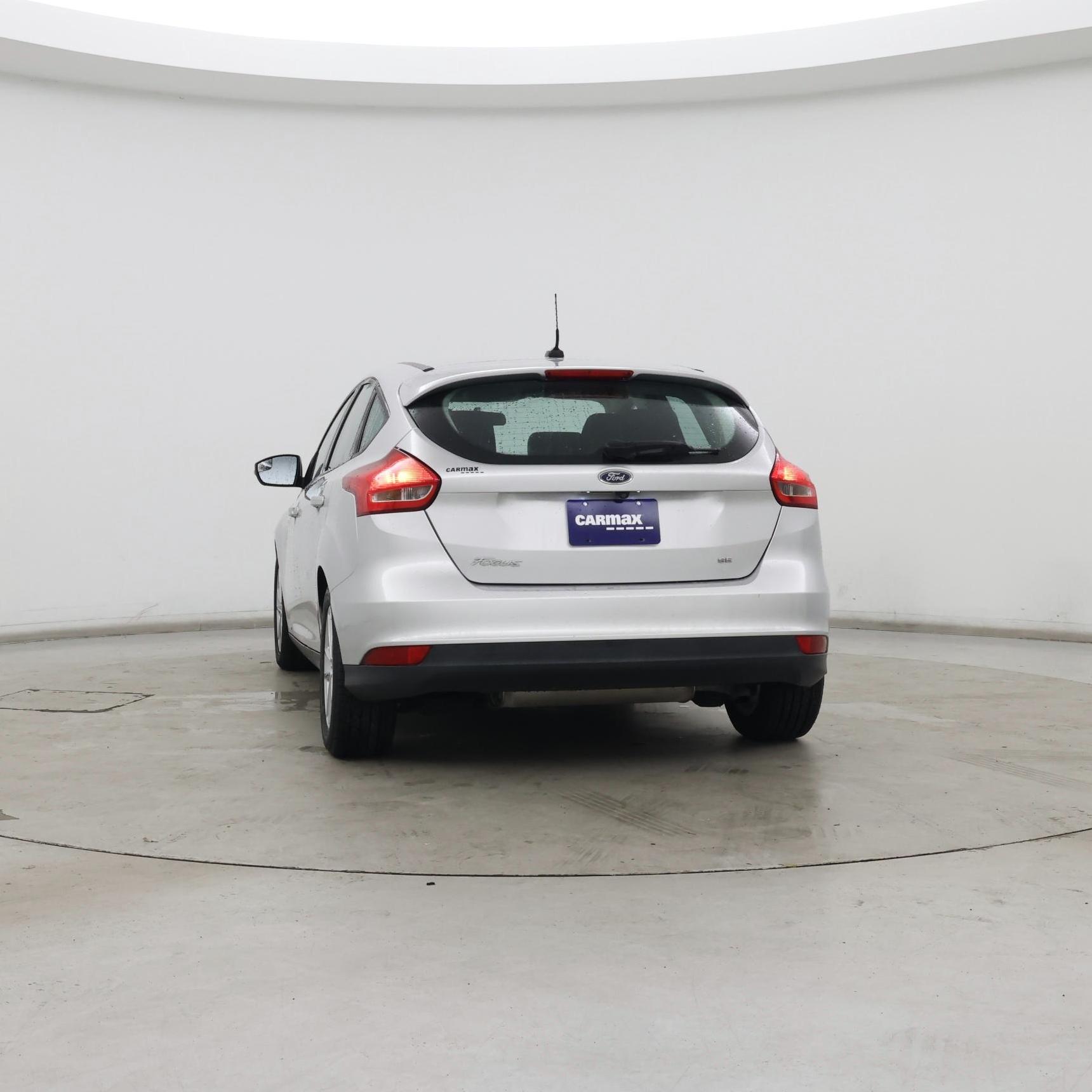 Thumbnail: 2016 Ford Focus - 6
