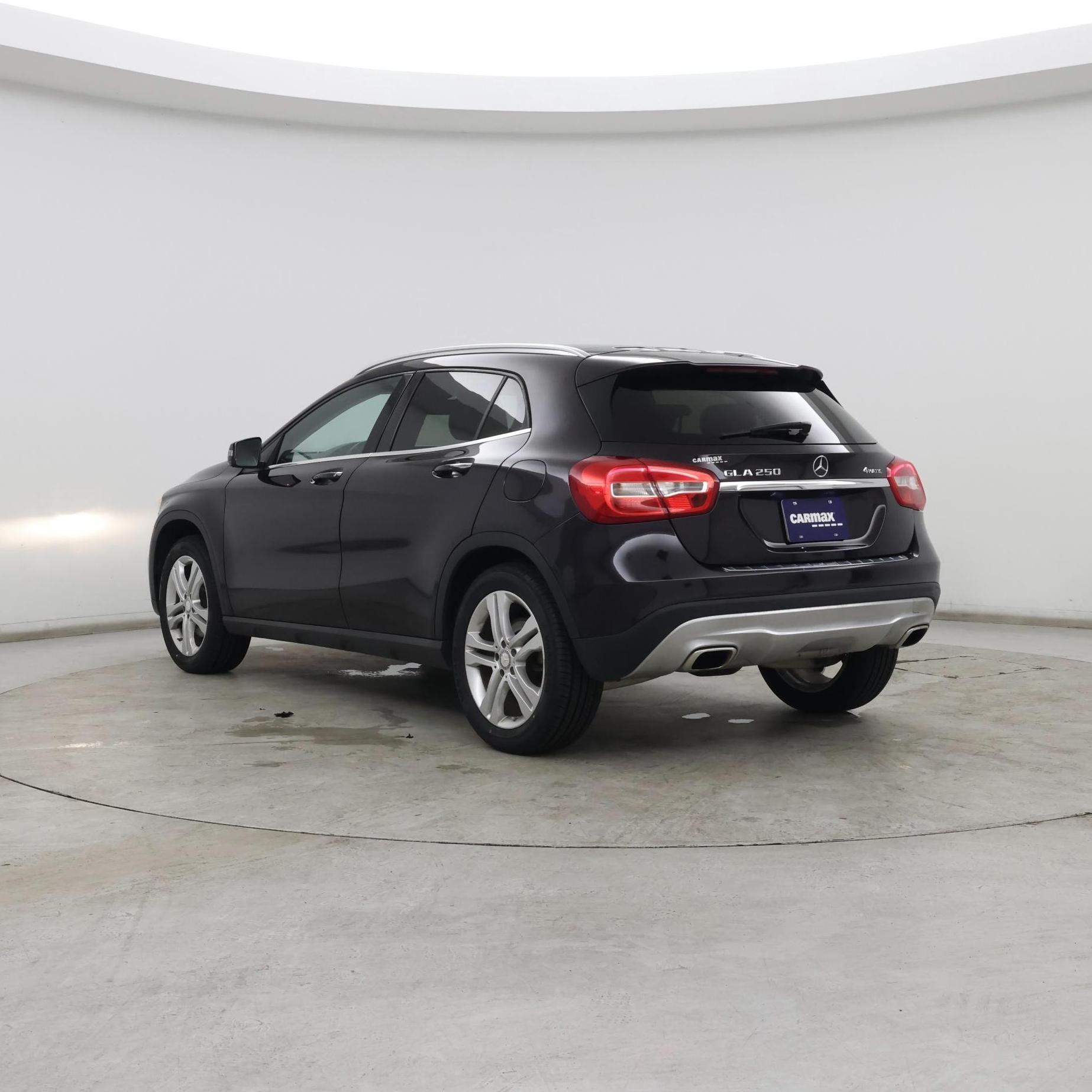 Thumbnail: 2015 Mercedes-Benz GLA - 2