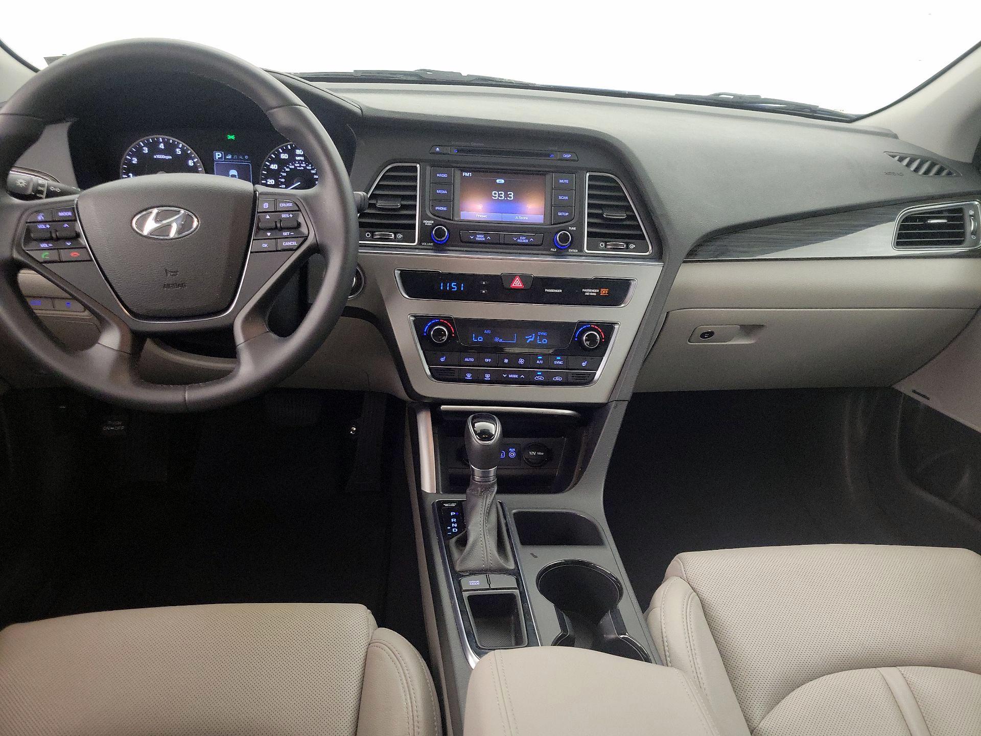 Thumbnail: 2015 Hyundai Sonata - 9
