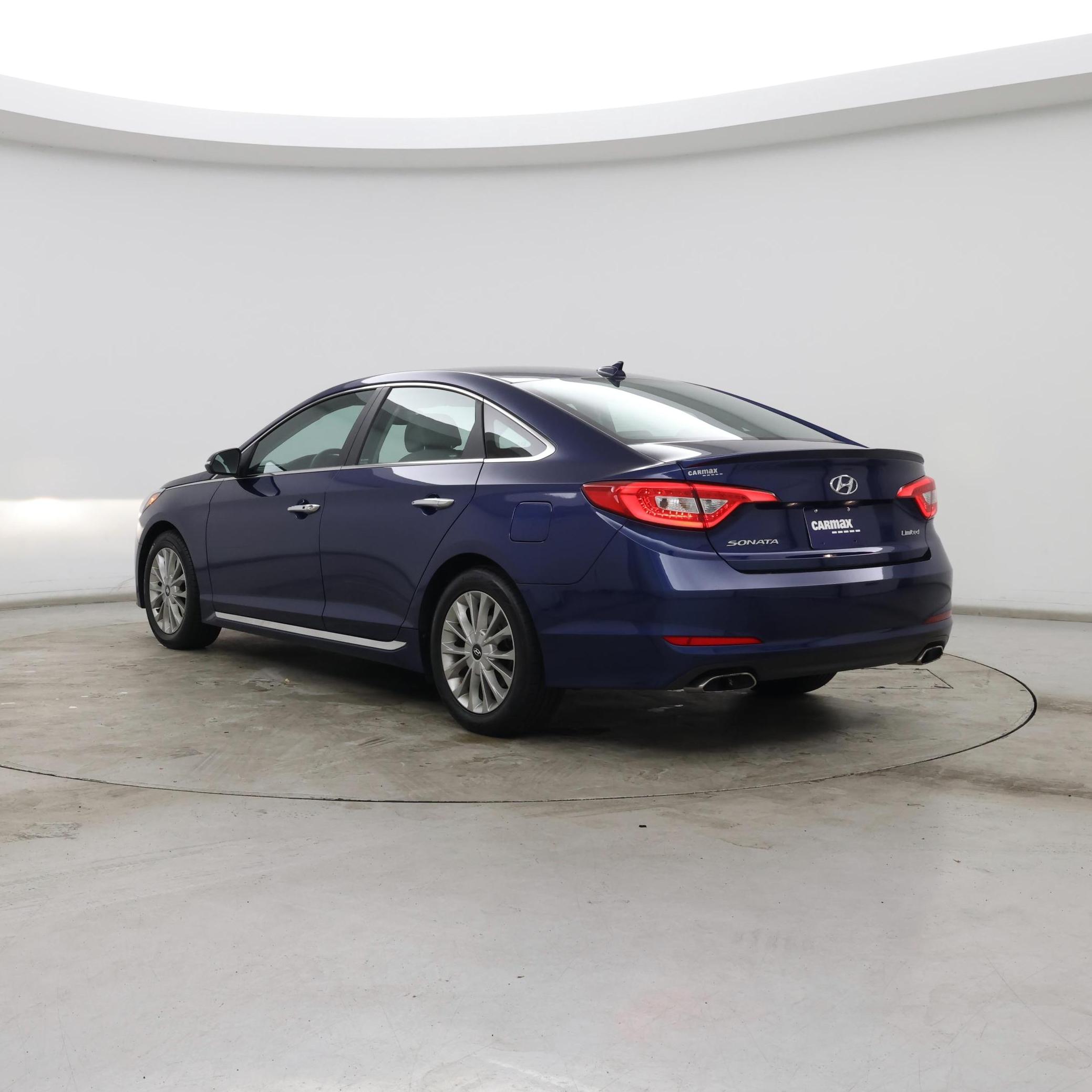 Thumbnail: 2015 Hyundai Sonata - 2