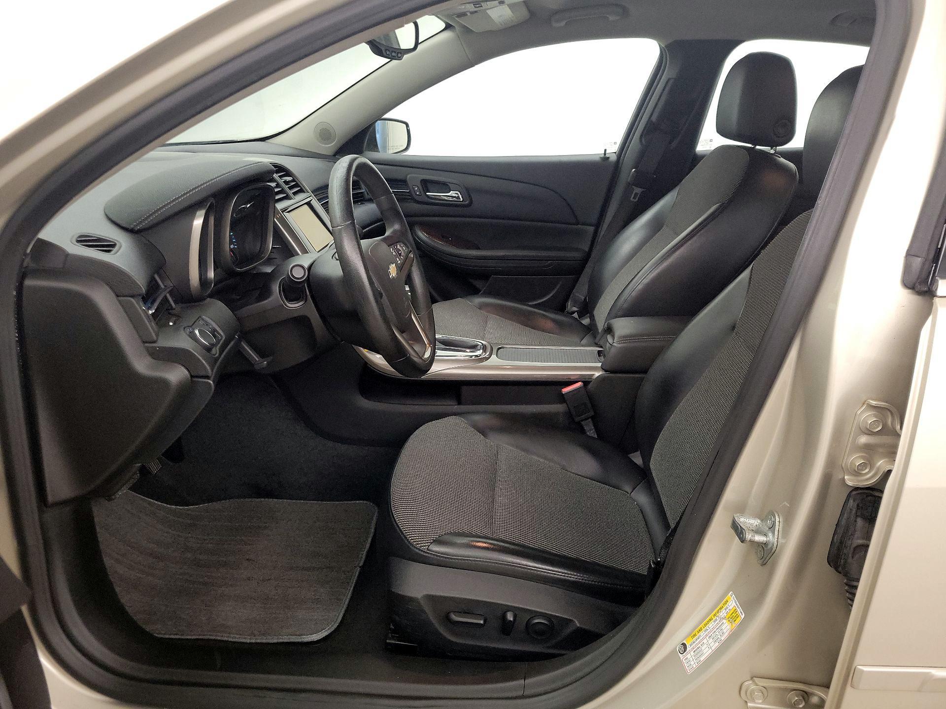 Thumbnail: 2013 Chevrolet Malibu - 11