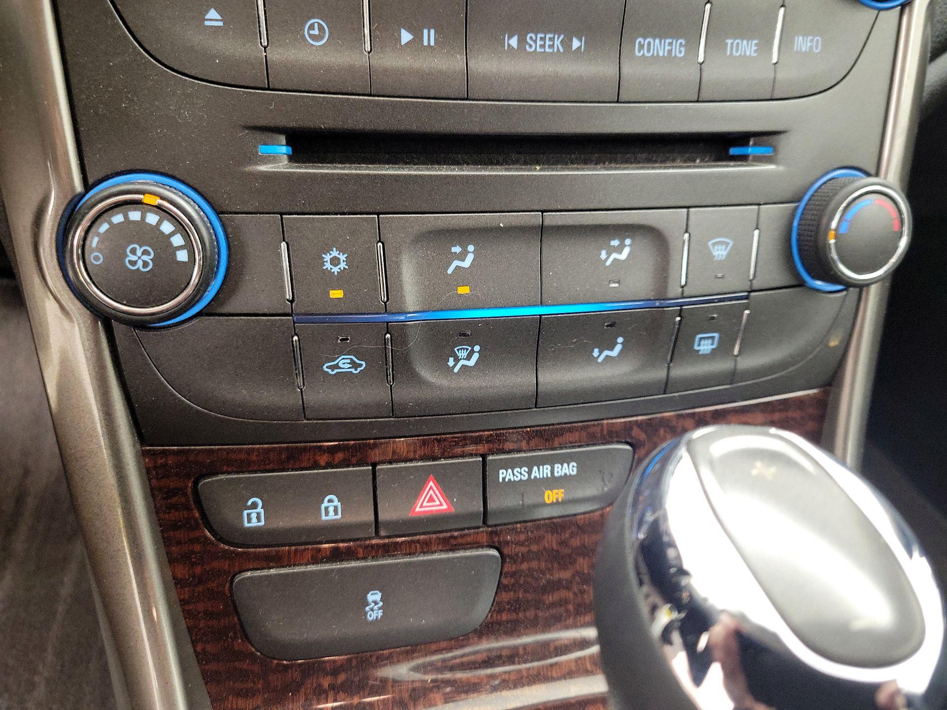 Thumbnail: 2013 Chevrolet Malibu - 16