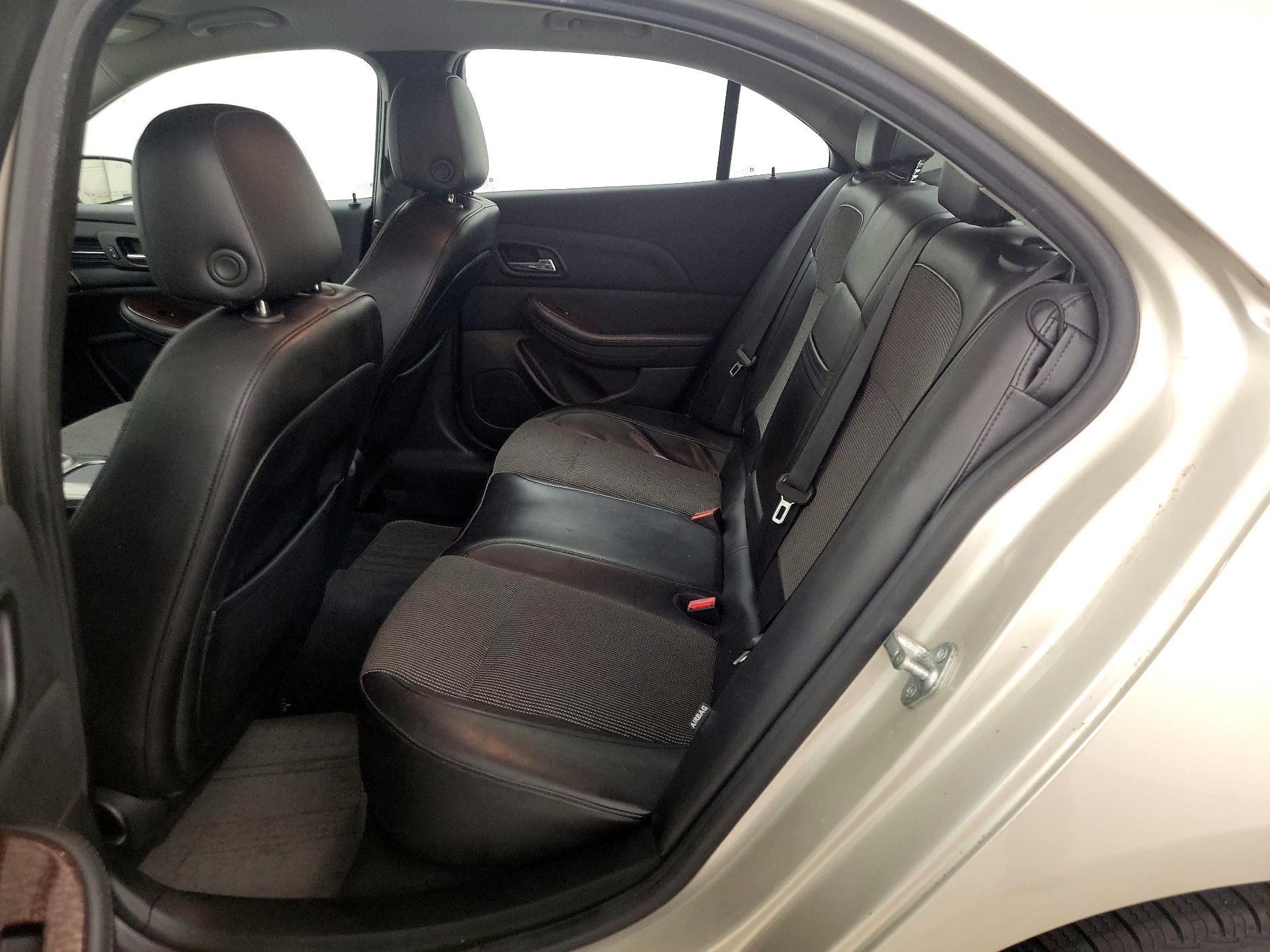 Thumbnail: 2013 Chevrolet Malibu - 19
