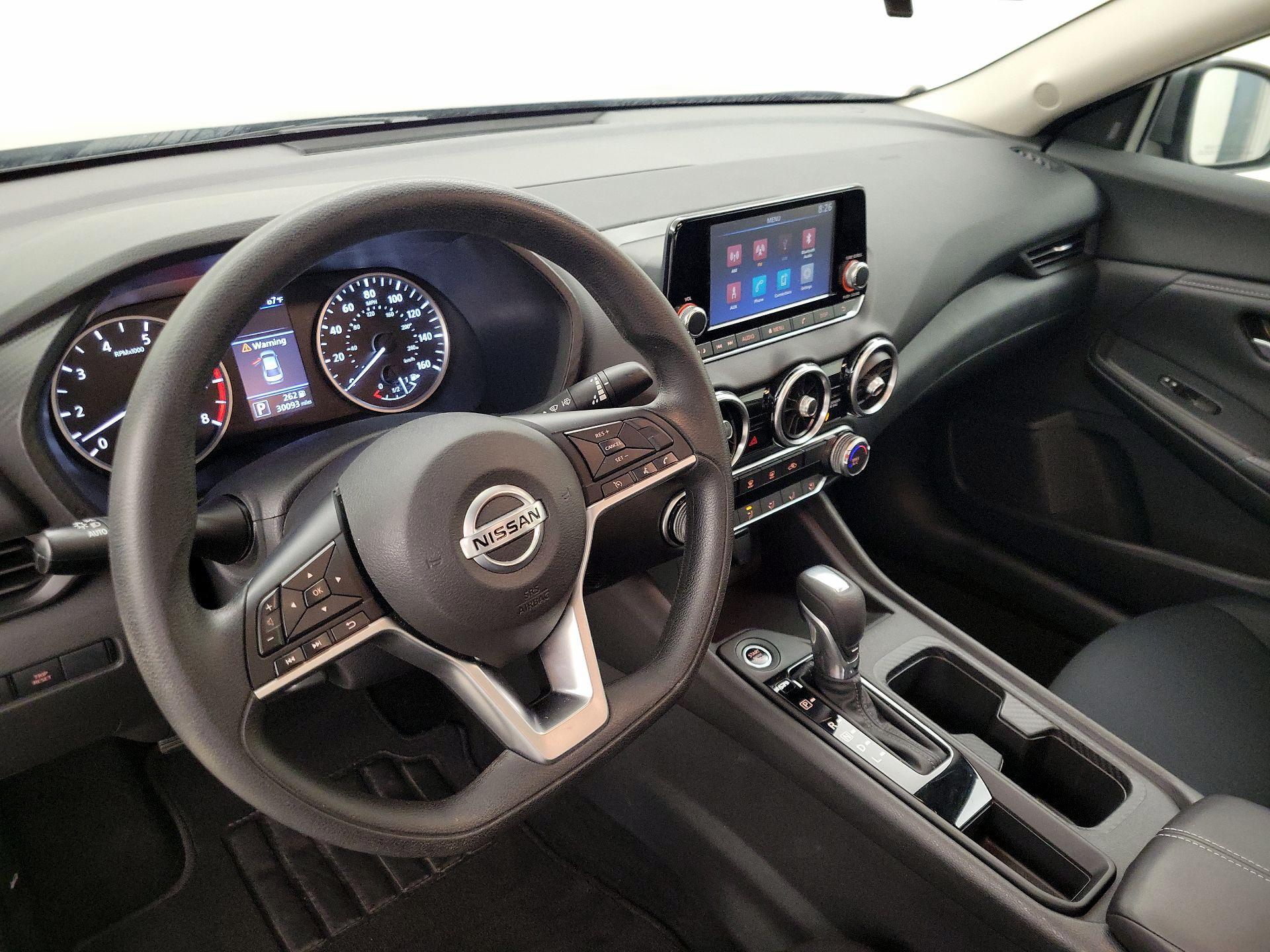 Thumbnail: 2022 Nissan Sentra - 9