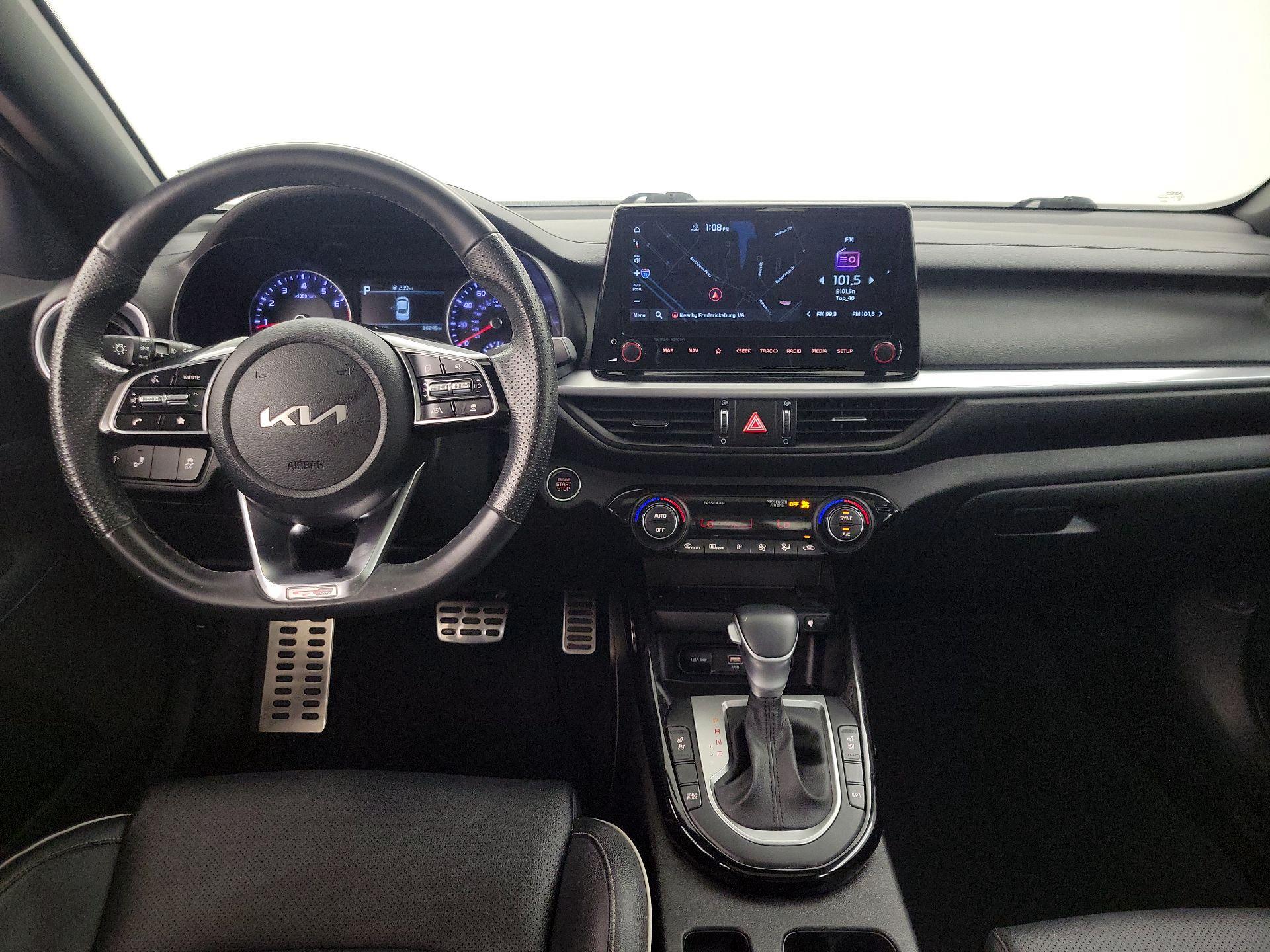 Thumbnail: 2023 Kia Forte - 9