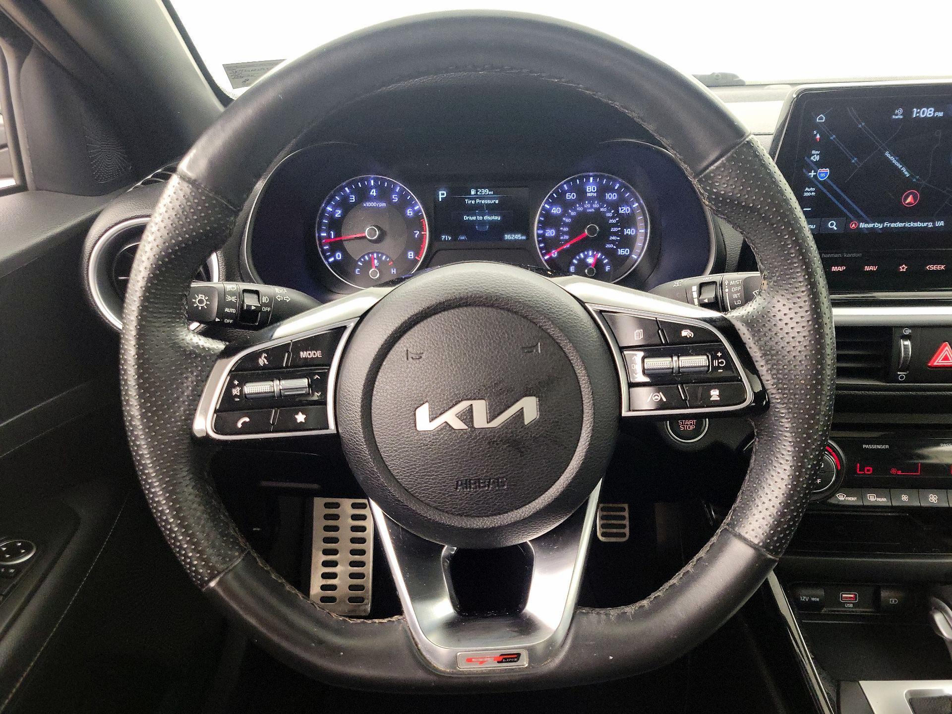 Thumbnail: 2023 Kia Forte - 10