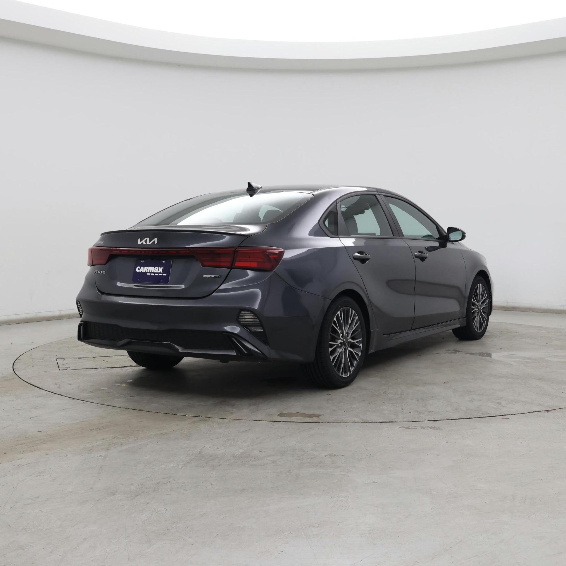 Thumbnail: 2023 Kia Forte - 8