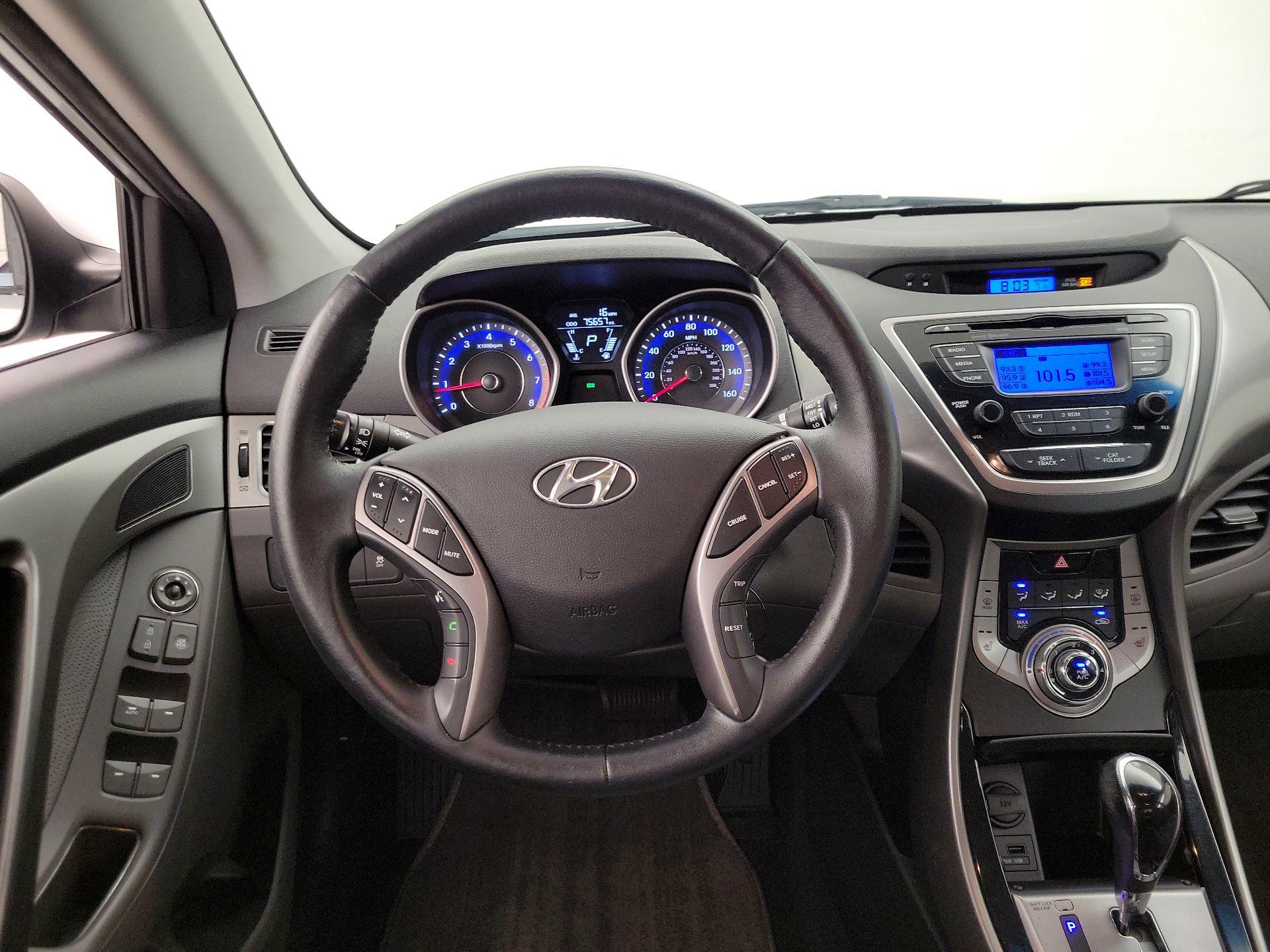 Thumbnail: 2013 Hyundai Elantra - 10