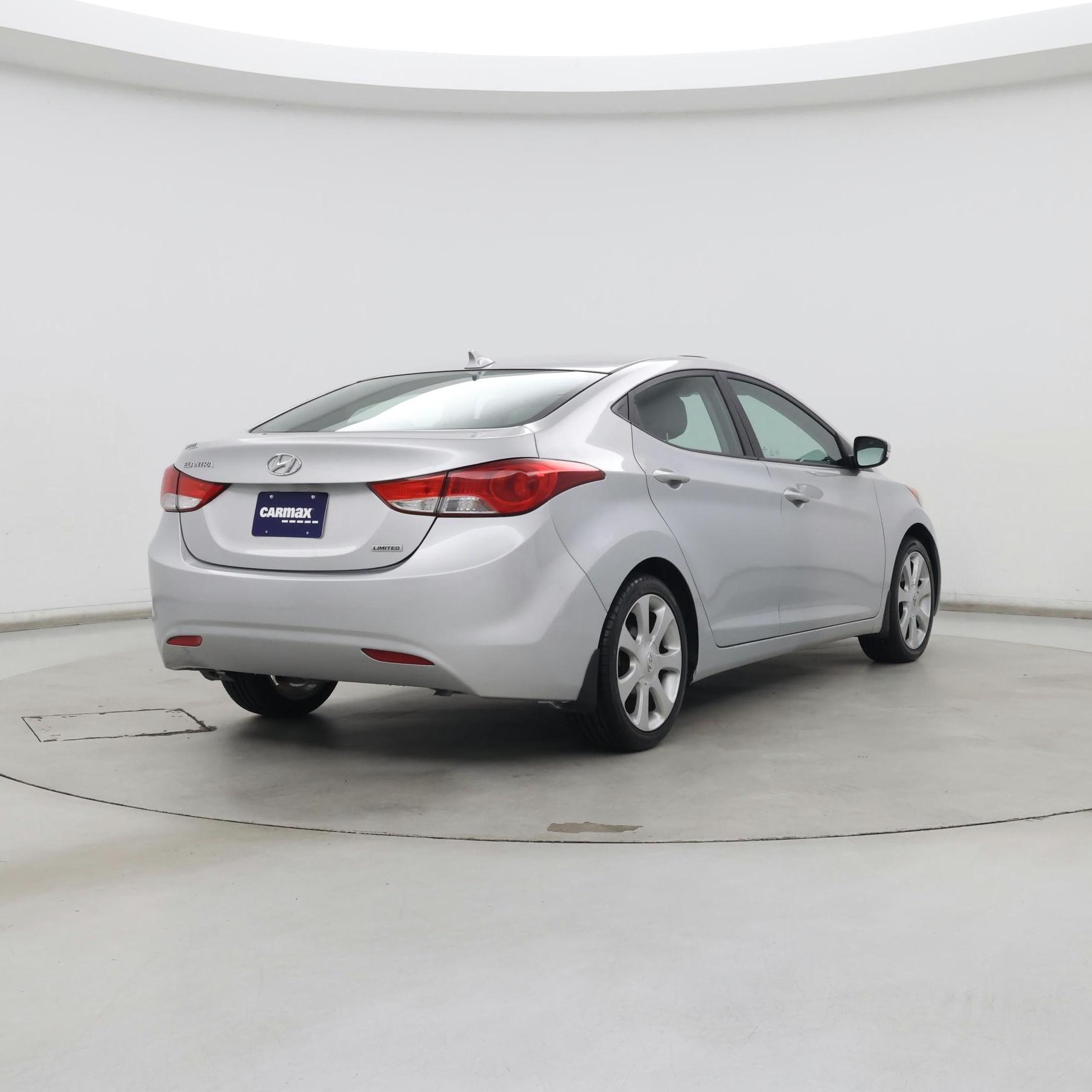 Thumbnail: 2013 Hyundai Elantra - 8