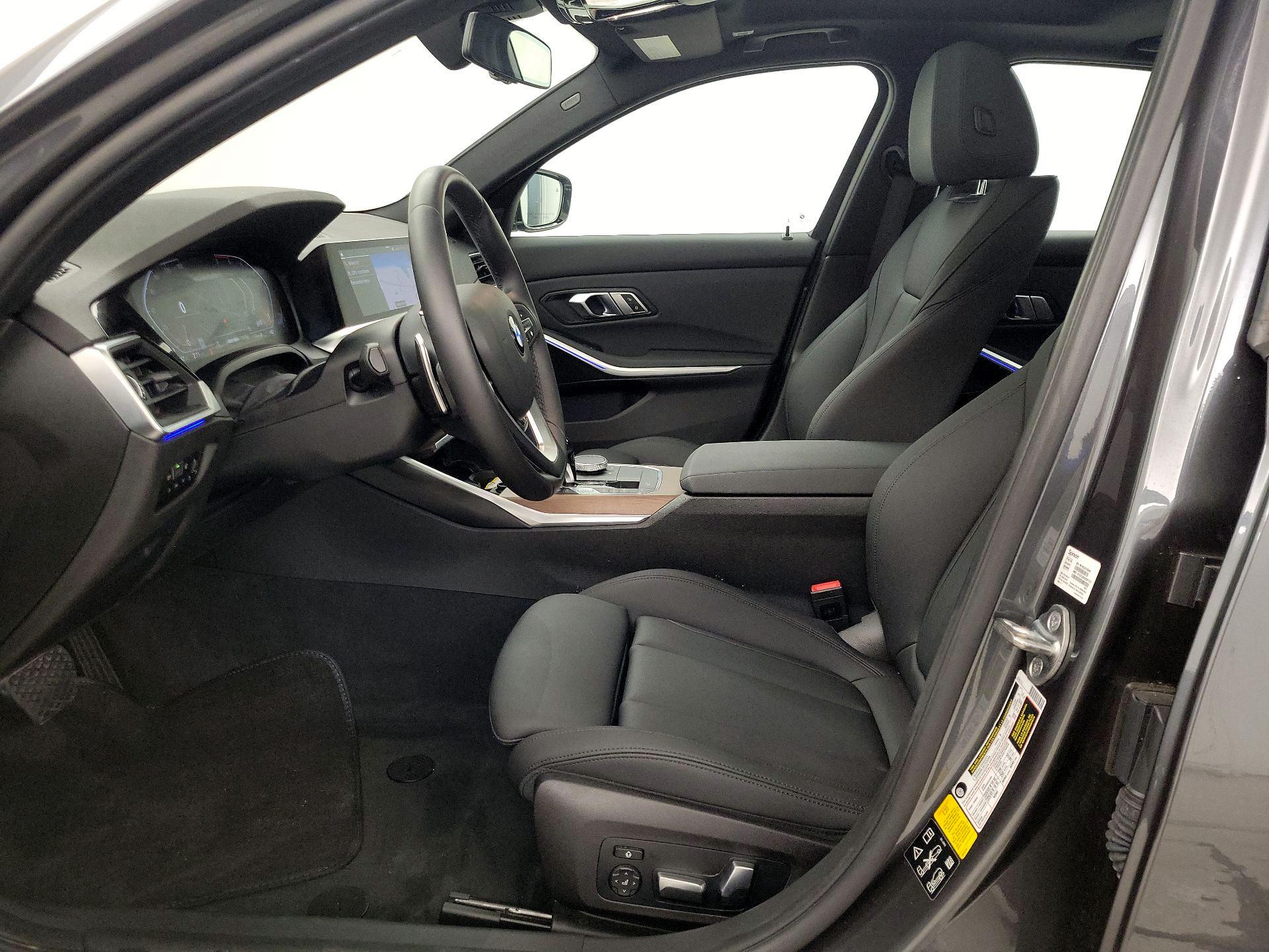 Thumbnail: 2019 BMW 3 Series - 11