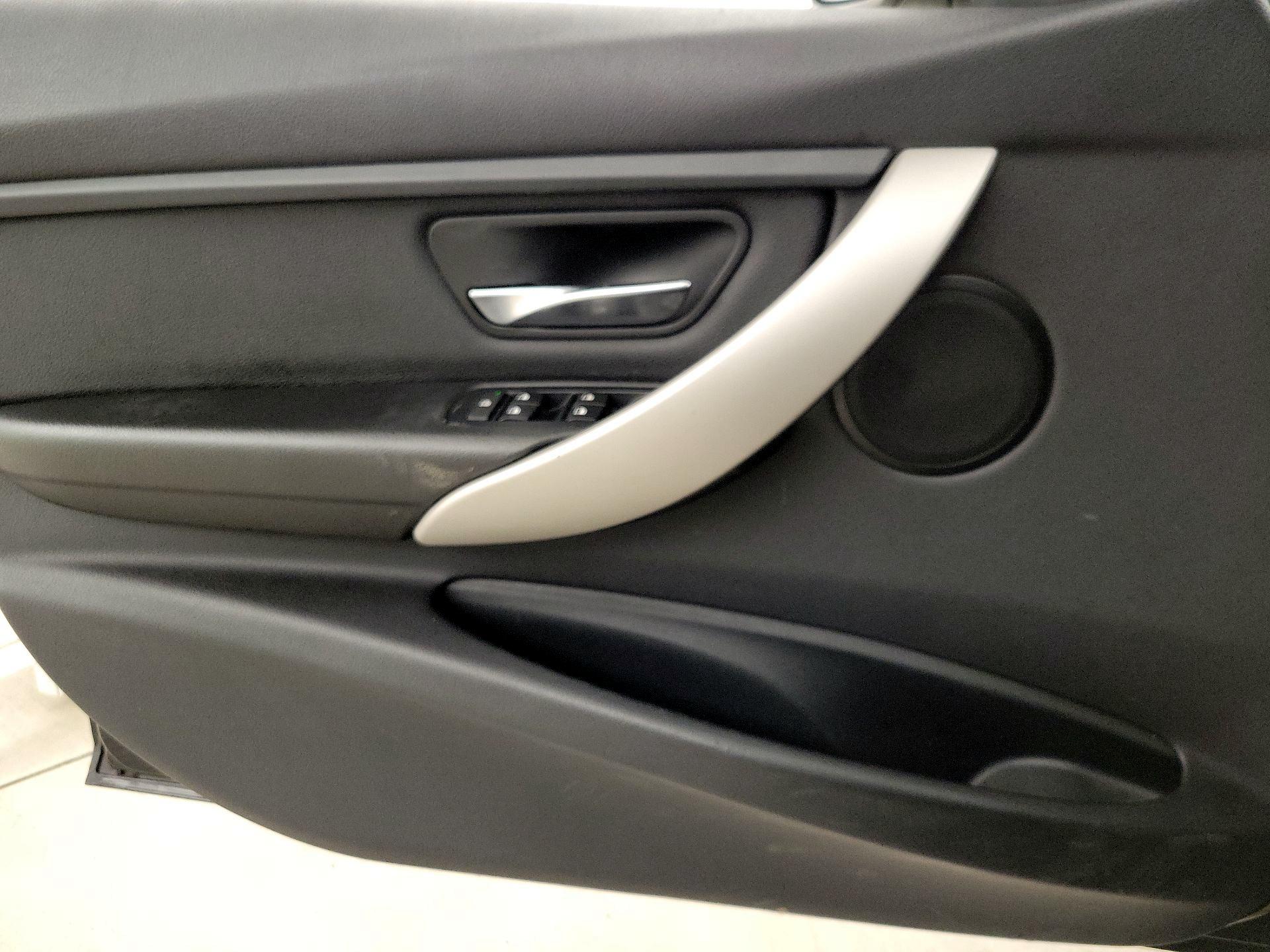 Thumbnail: 2014 BMW 3 Series - 12