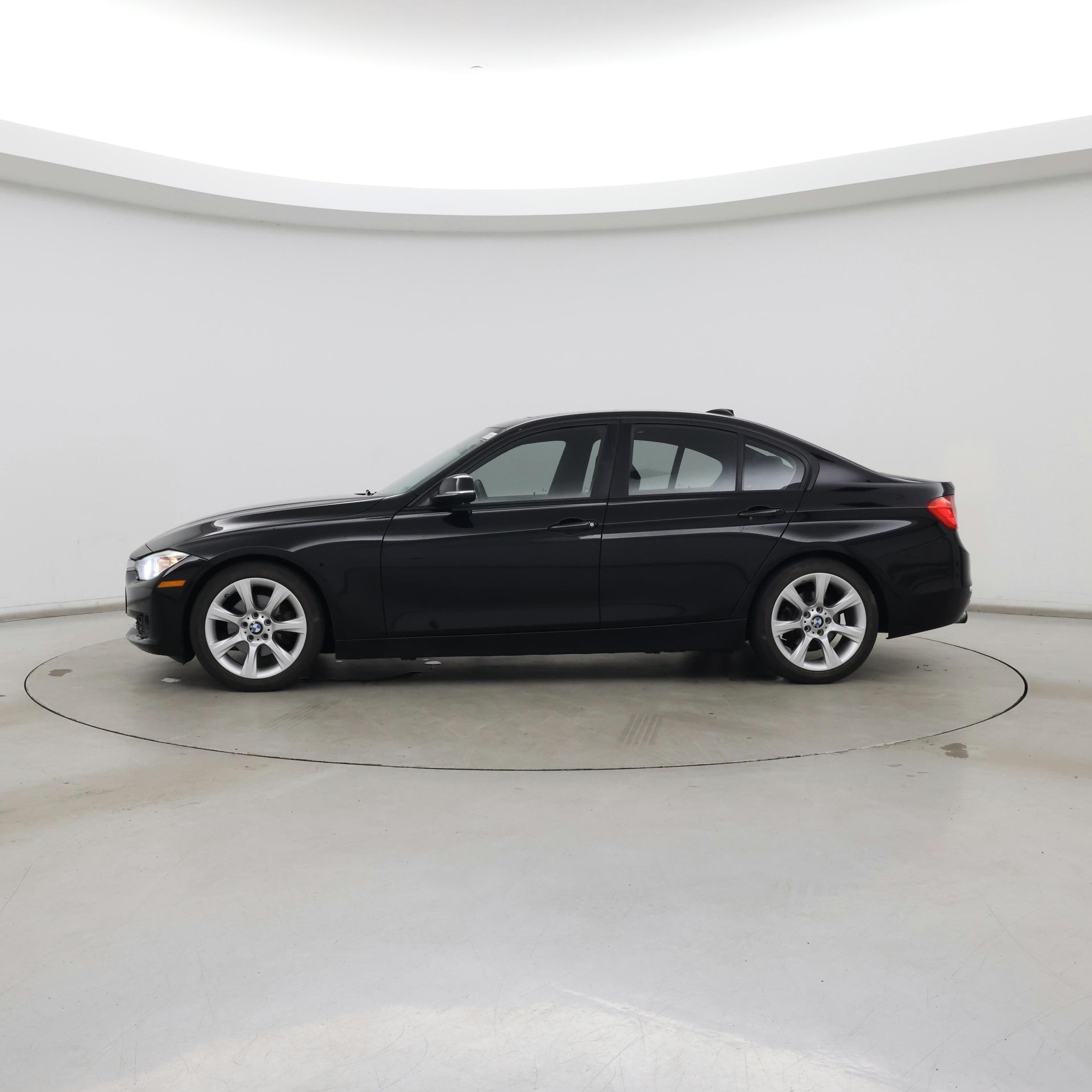 Thumbnail: 2014 BMW 3 Series - 3