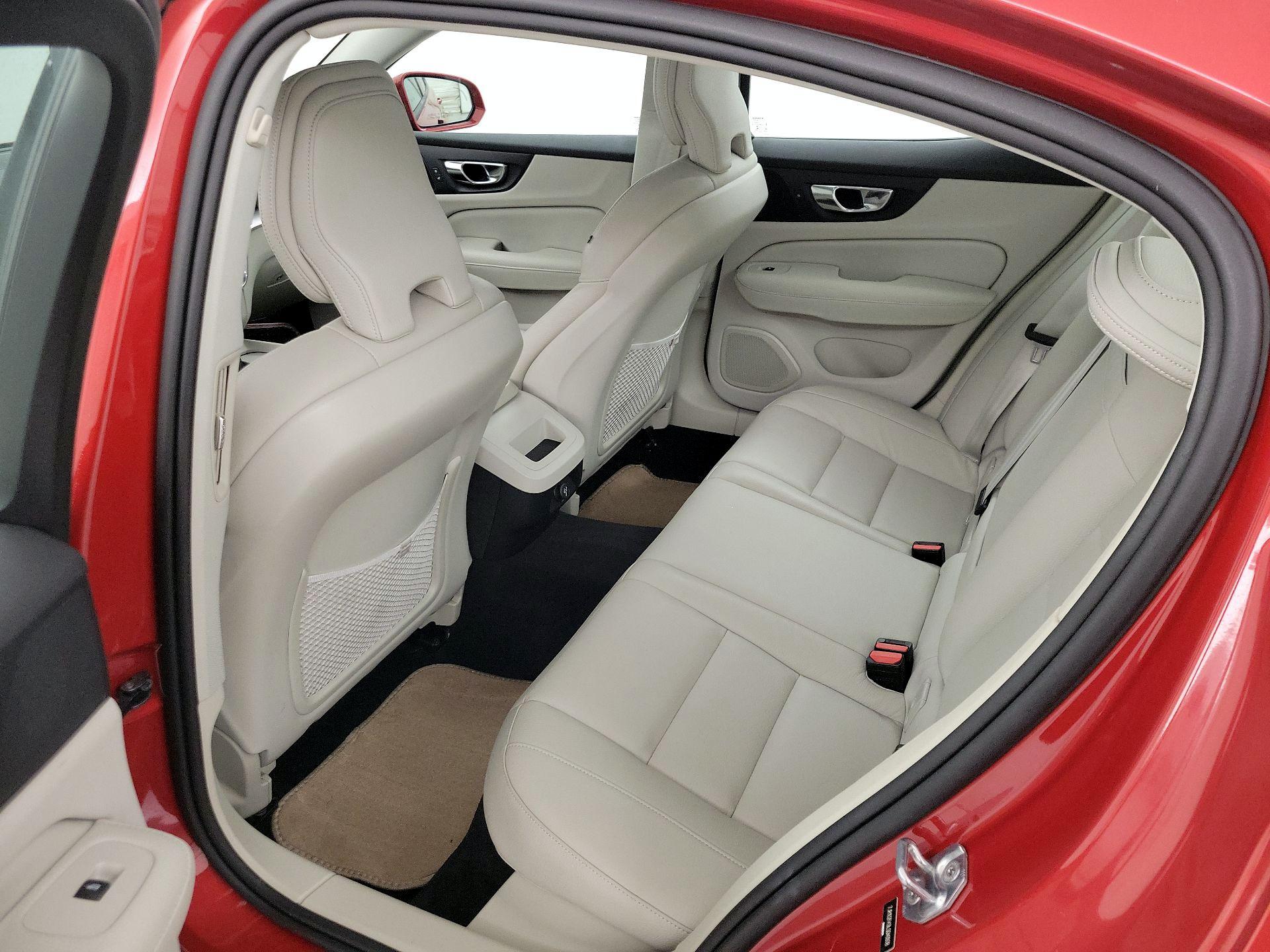 Thumbnail: 2020 Volvo S60 - 20