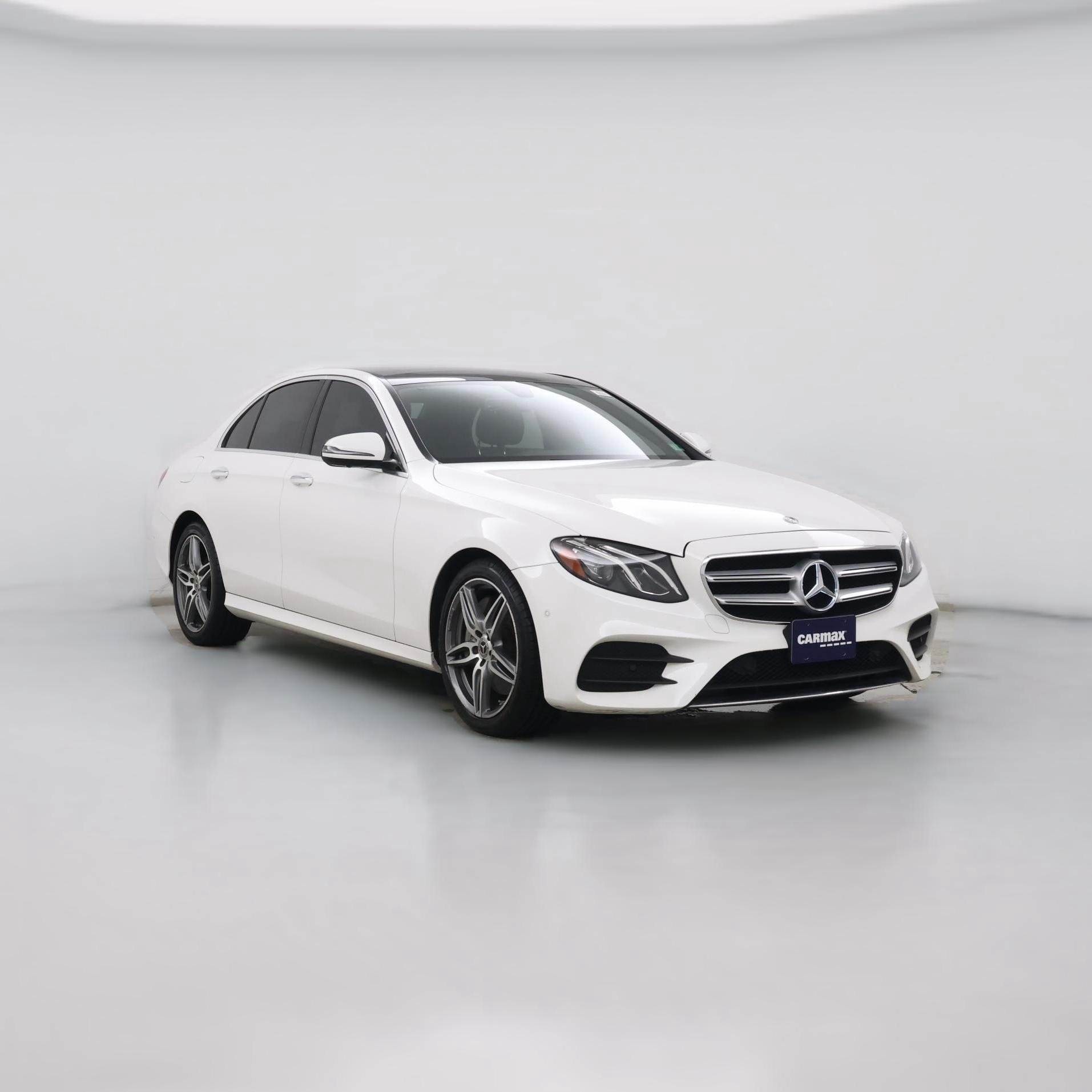 Thumbnail: 2019 Mercedes-Benz E-Class - 1