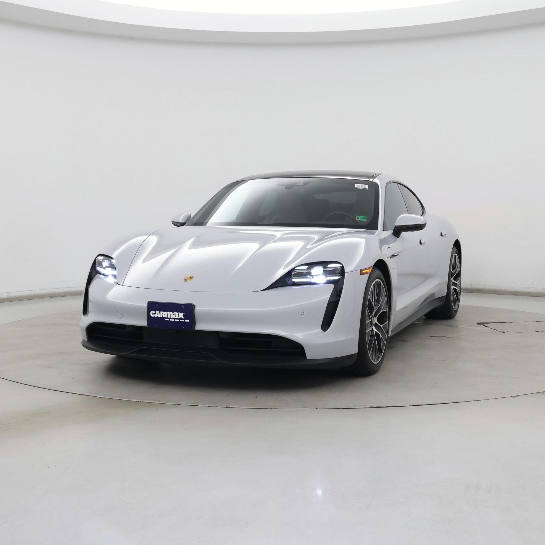 Thumbnail: 2021 Porsche Taycan - 4