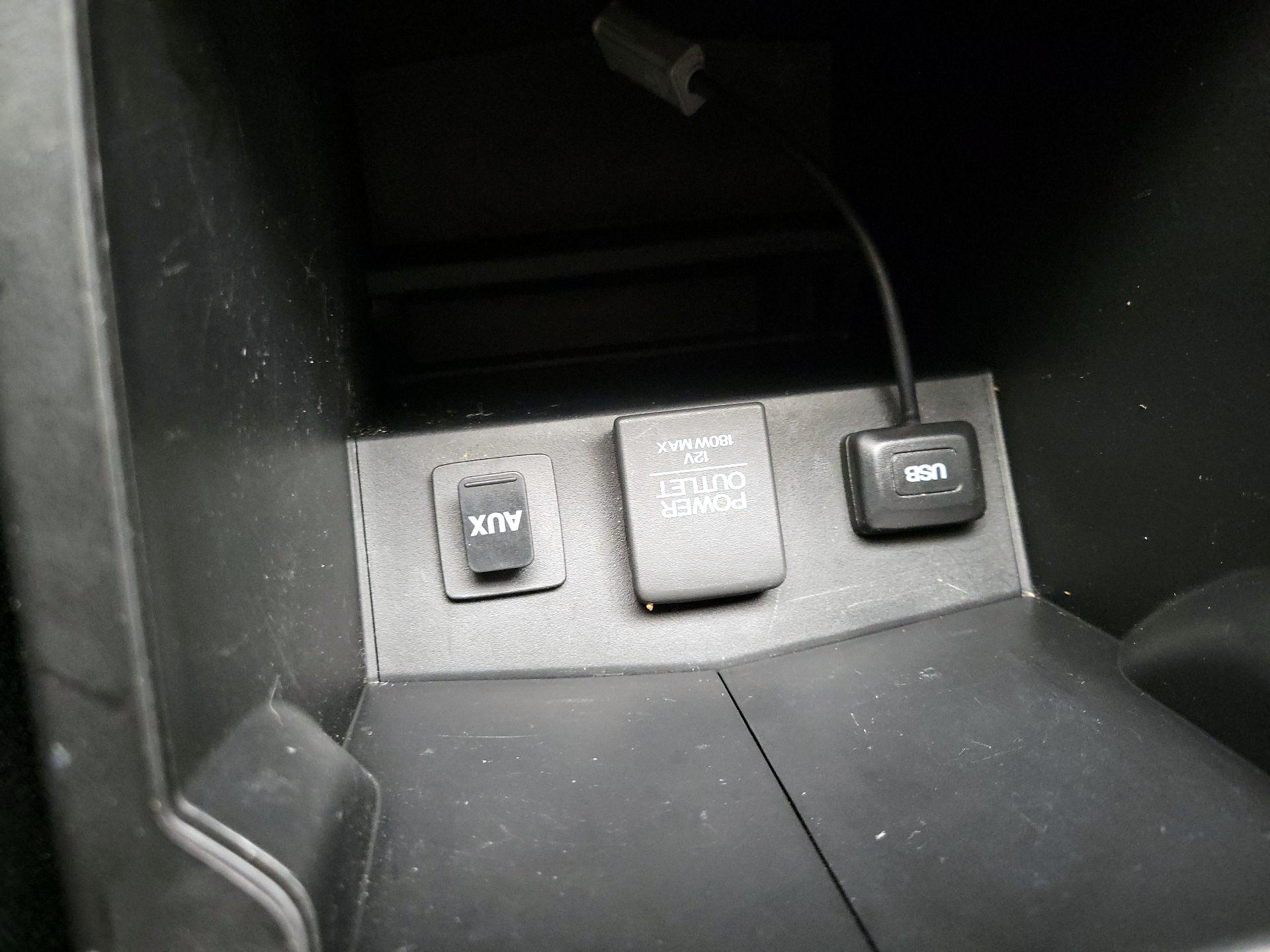 Thumbnail: 2016 Honda CR-V - 18